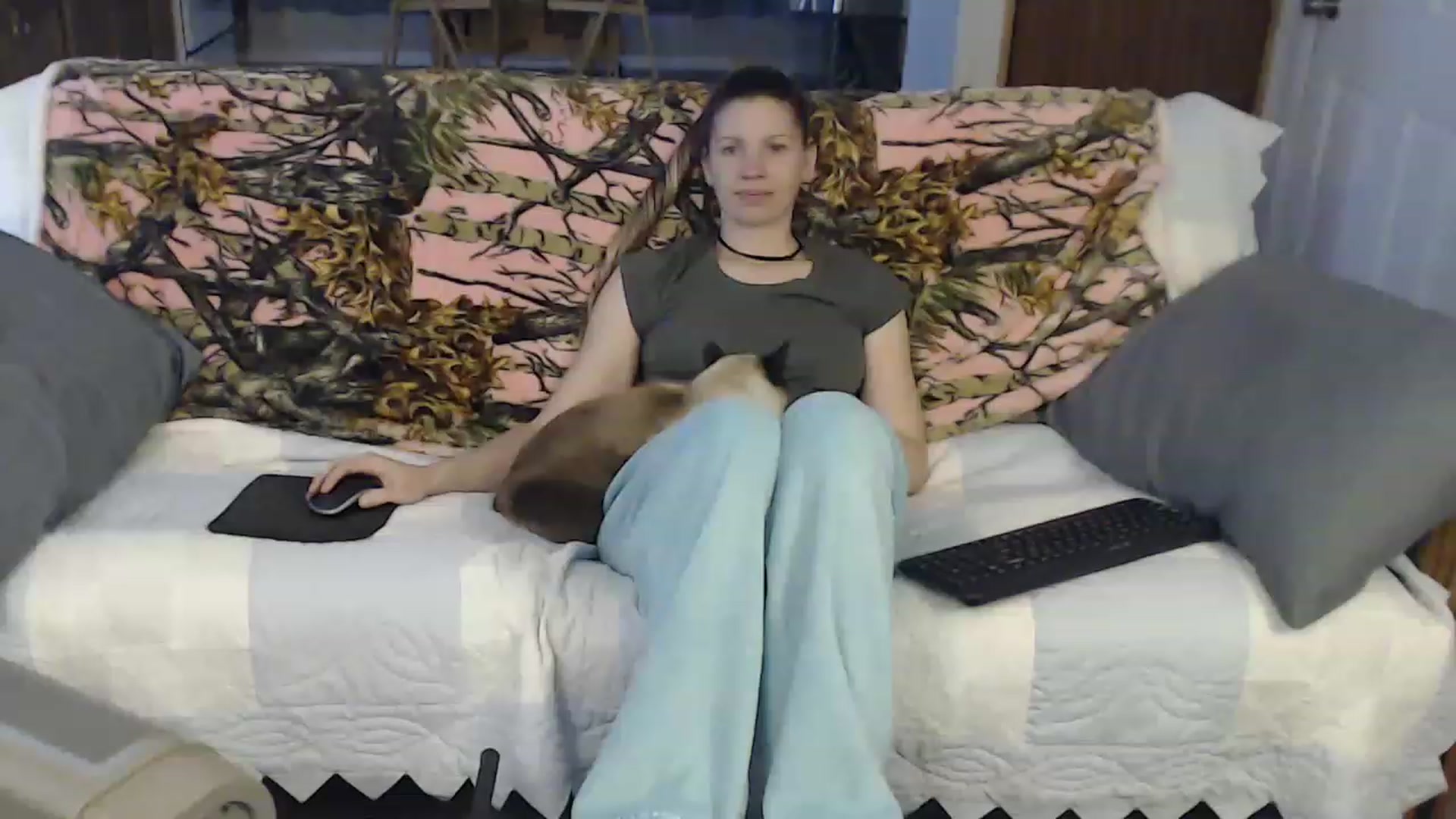 Gallery image thumbnail from Country_vixen's myfreecams stream on, 03/13/2023, 14:01 image 14 of 20