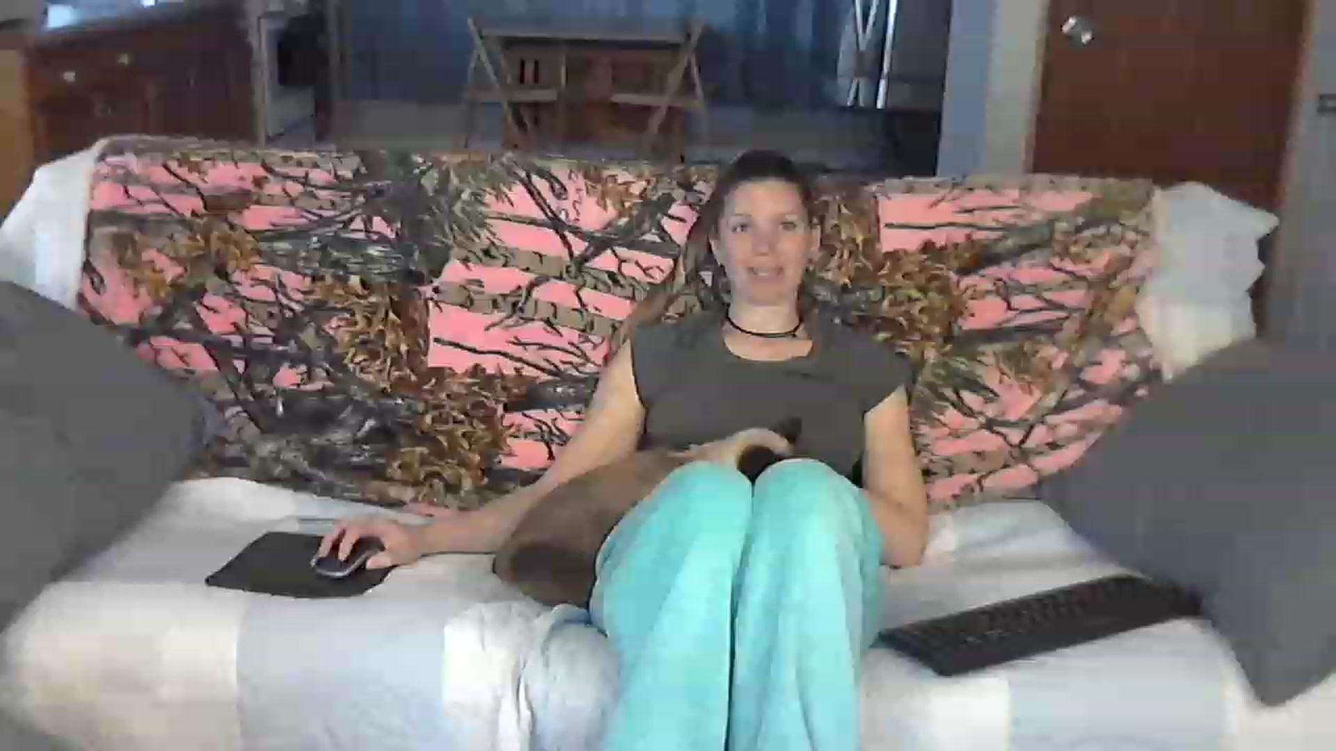 Gallery image thumbnail from Country_vixen's myfreecams stream on, 03/13/2023, 14:01 image 15 of 20