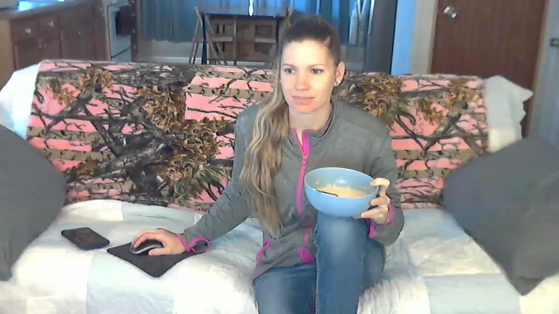 Gallery image thumbnail from Country_vixen's myfreecams stream on, 03/17/2023, 14:03 image 1 of 20