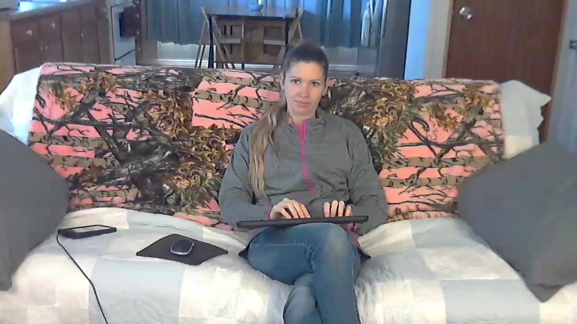 Gallery image thumbnail from Country_vixen's myfreecams stream on, 03/17/2023, 14:03 image 5 of 20