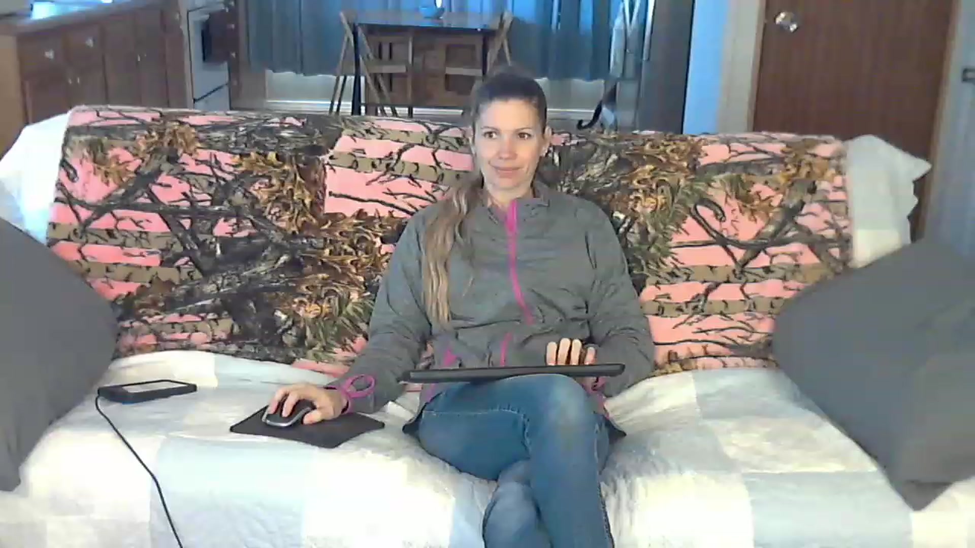 Gallery image thumbnail from Country_vixen's myfreecams stream on, 03/17/2023, 14:03 image 4 of 20