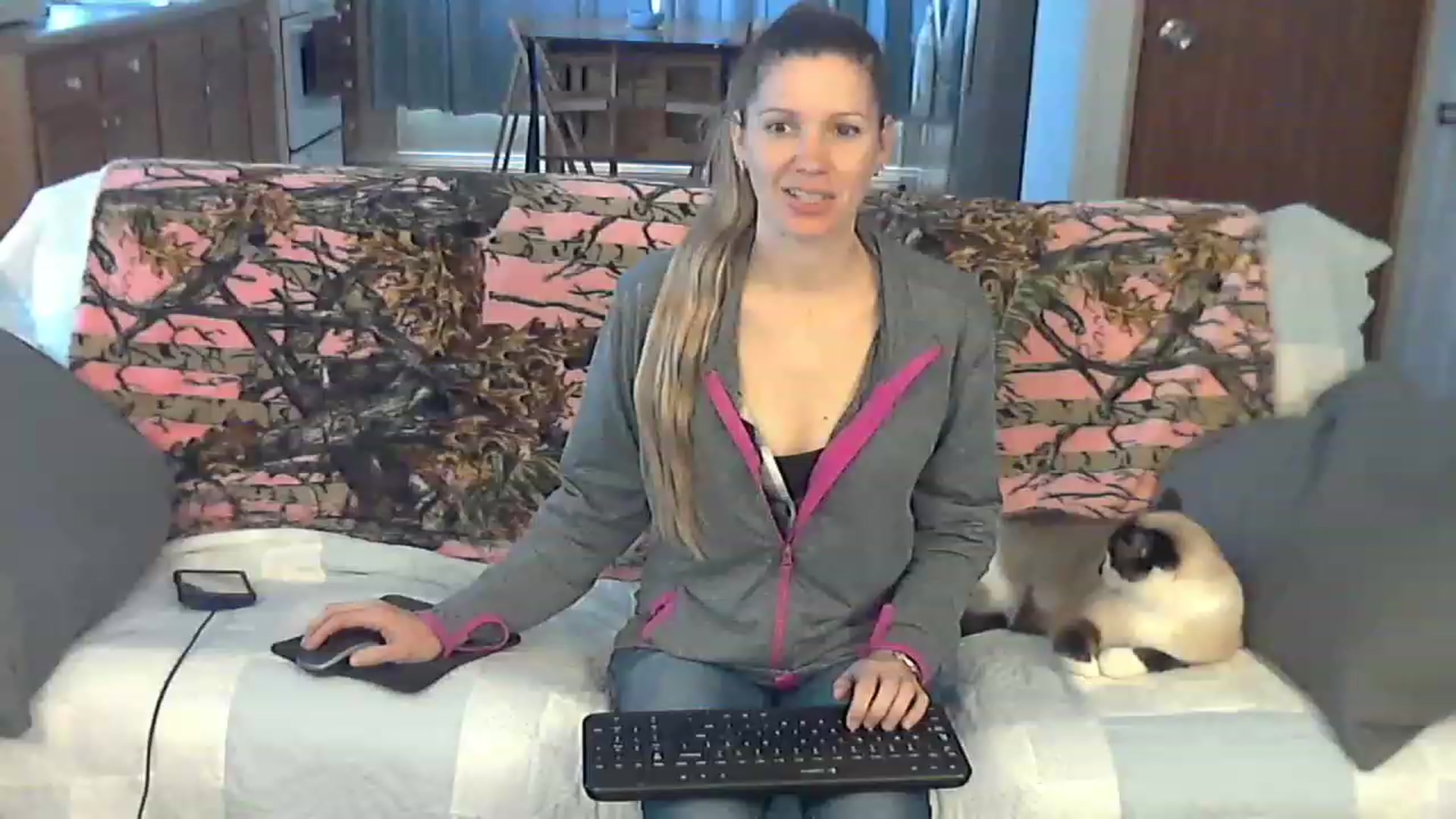 Gallery image thumbnail from Country_vixen's myfreecams stream on, 03/17/2023, 14:03 image 8 of 20