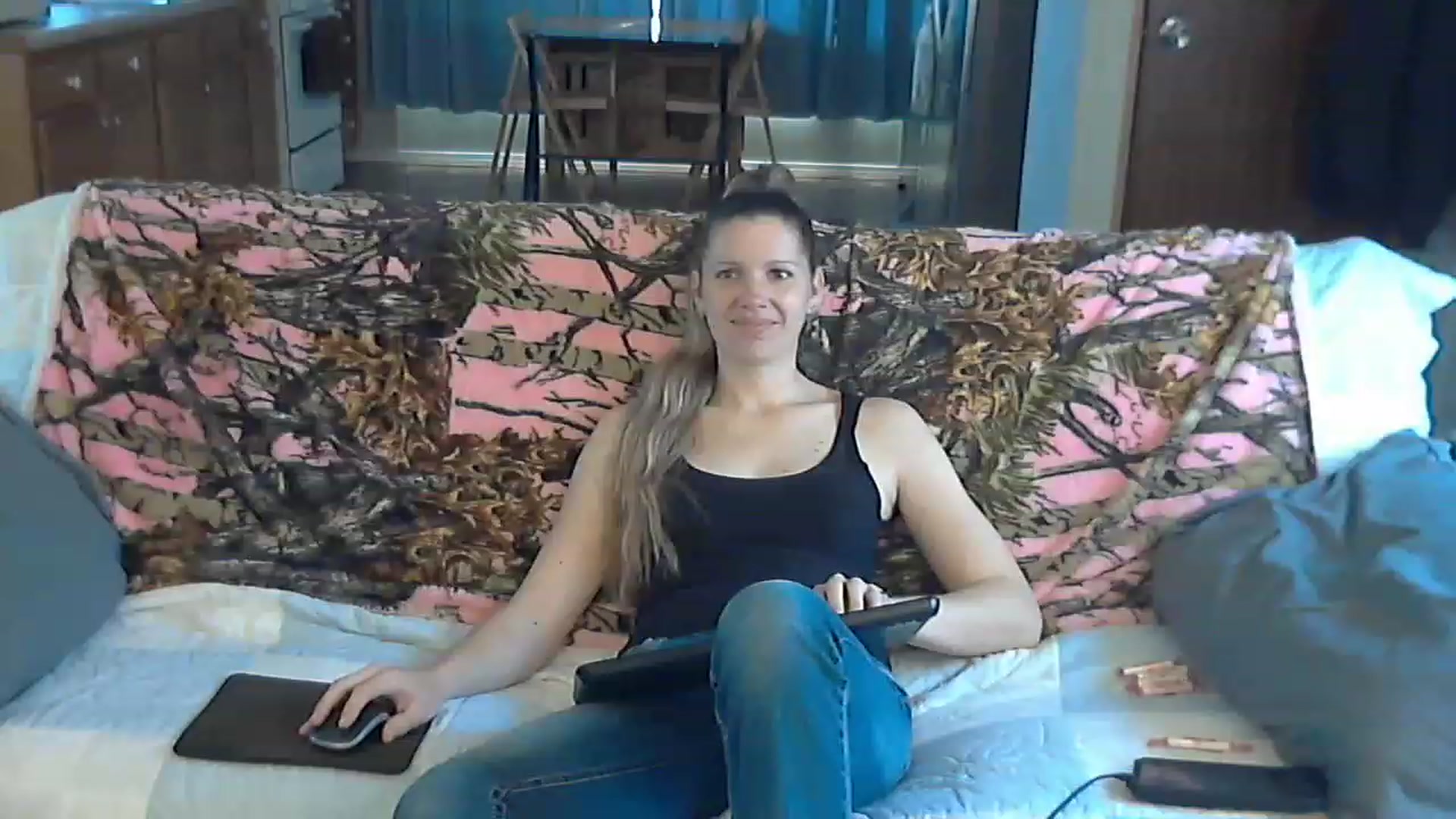 Gallery image thumbnail from Country_vixen's myfreecams stream on, 03/18/2023, 14:46 image 2 of 20