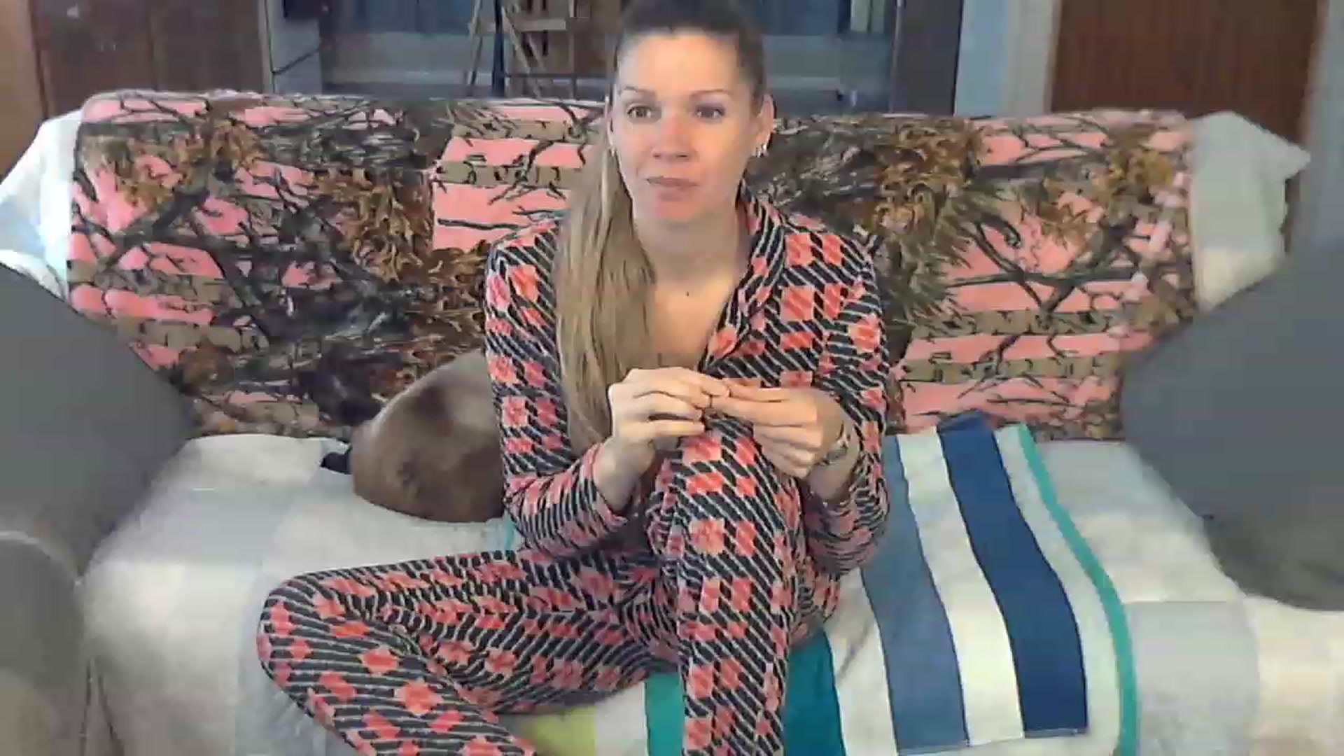Gallery image thumbnail from Country_vixen's myfreecams stream on, 03/22/2023, 14:18 image 5 of 20