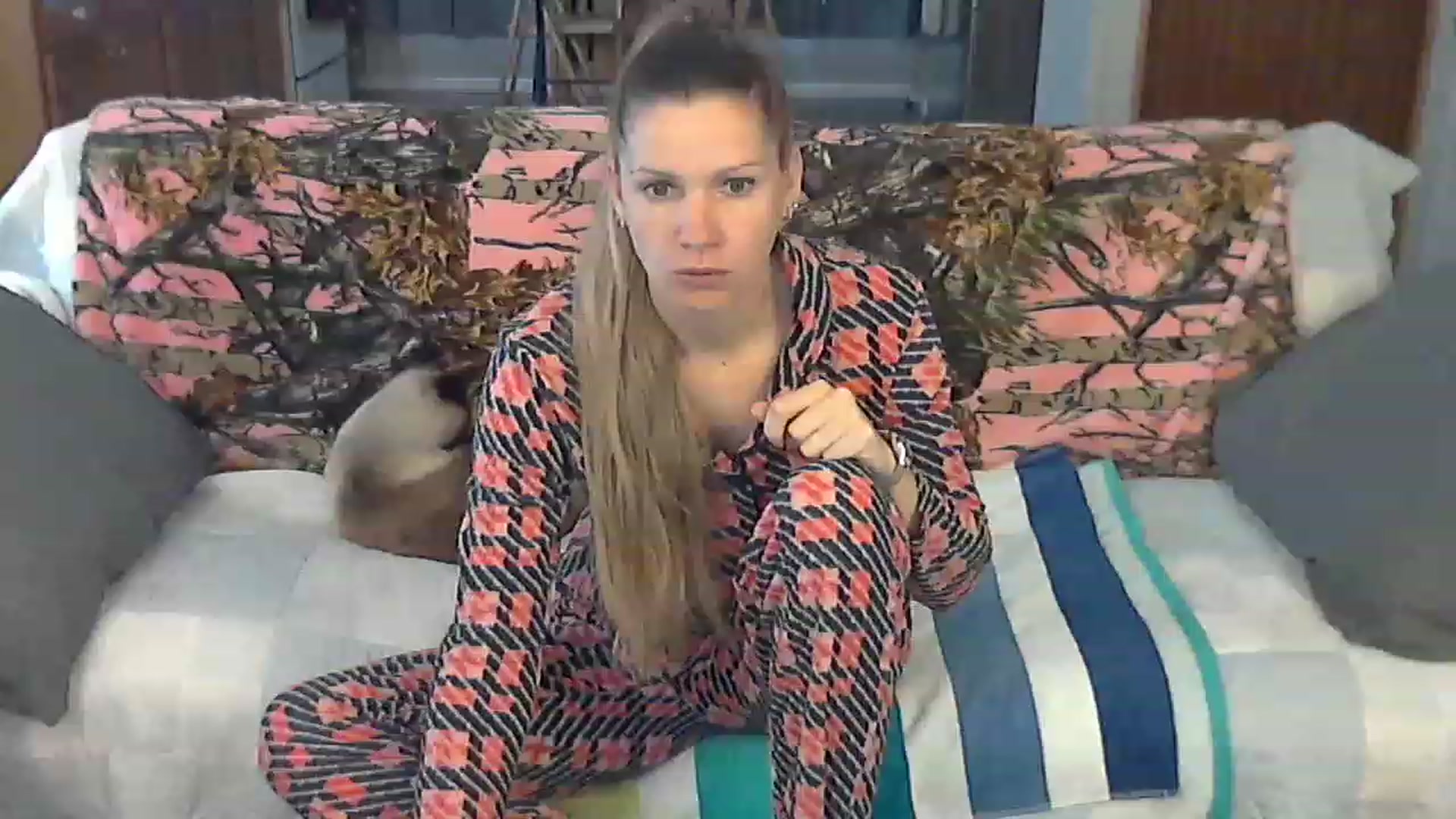 Gallery image thumbnail from Country_vixen's myfreecams stream on, 03/22/2023, 14:18 image 6 of 20