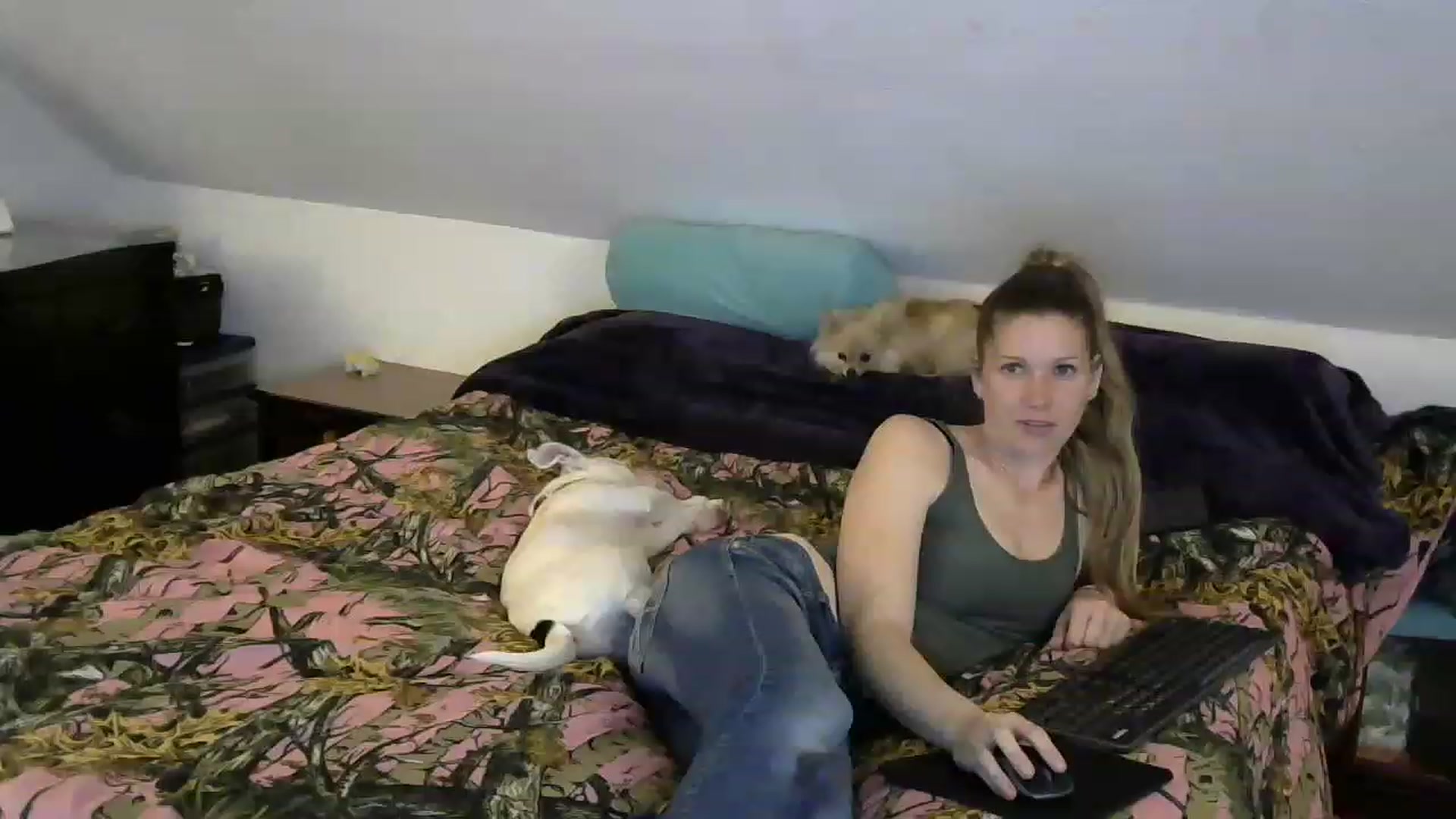 Gallery image thumbnail from Country_vixen's myfreecams stream on, 03/29/2023, 02:51 image 4 of 20