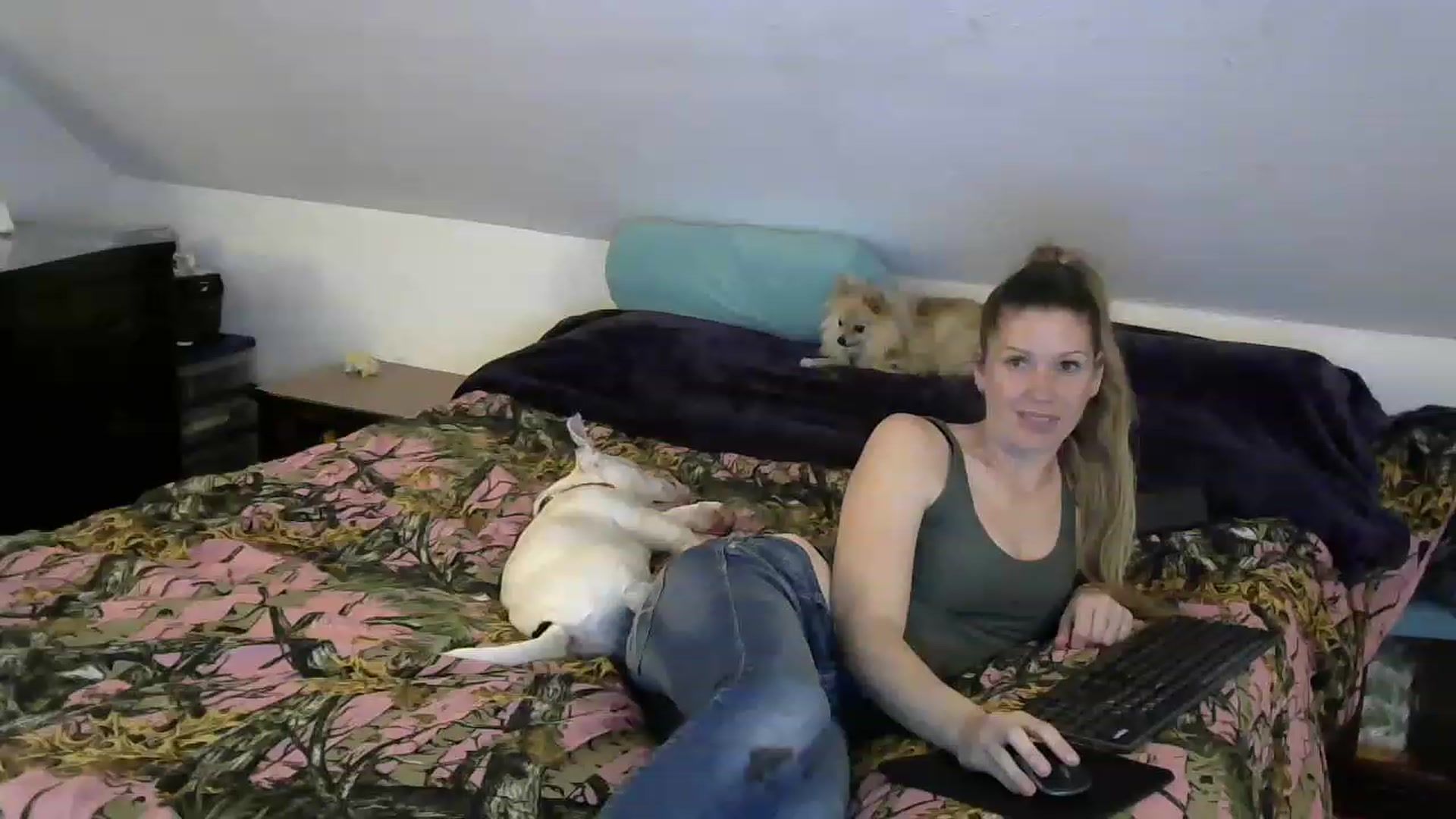 Gallery image thumbnail from Country_vixen's myfreecams stream on, 03/29/2023, 02:51 image 3 of 20