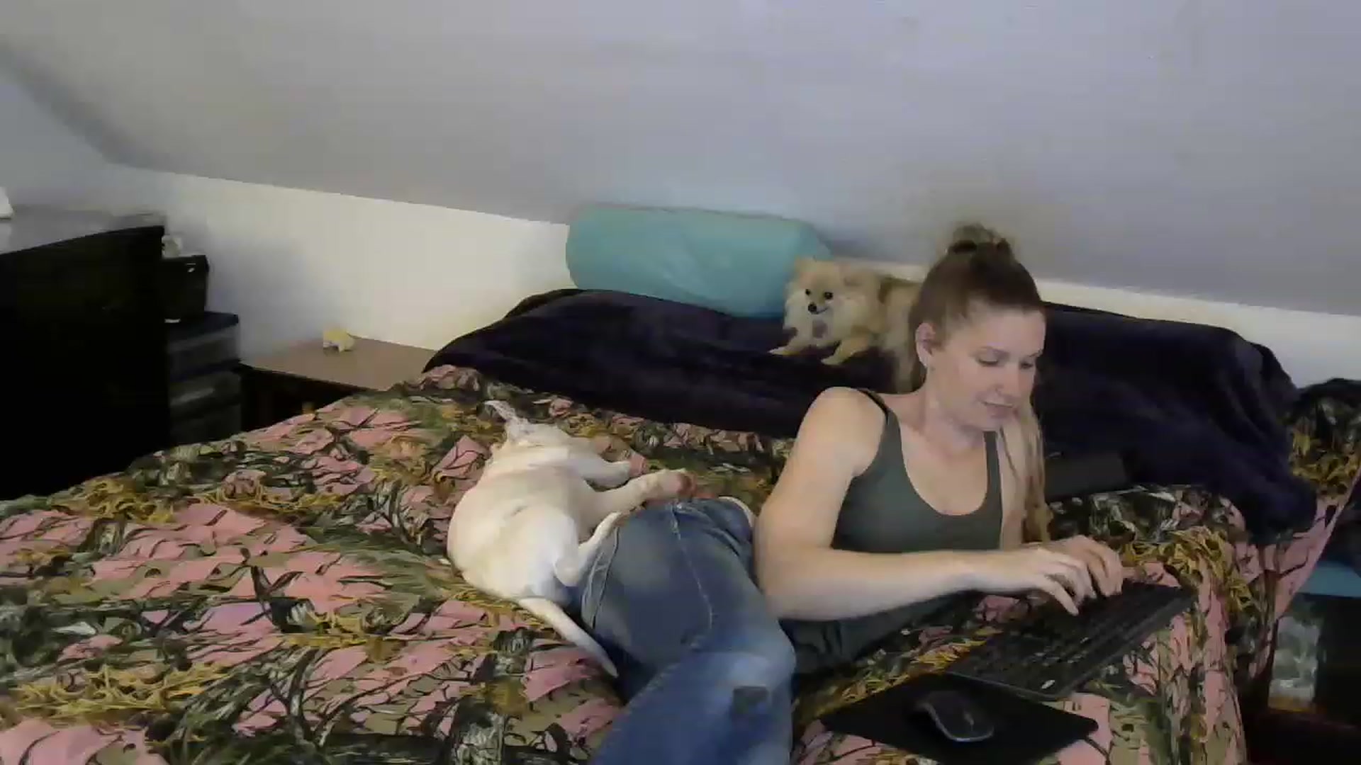 Gallery image thumbnail from Country_vixen's myfreecams stream on, 03/29/2023, 02:51 image 2 of 20