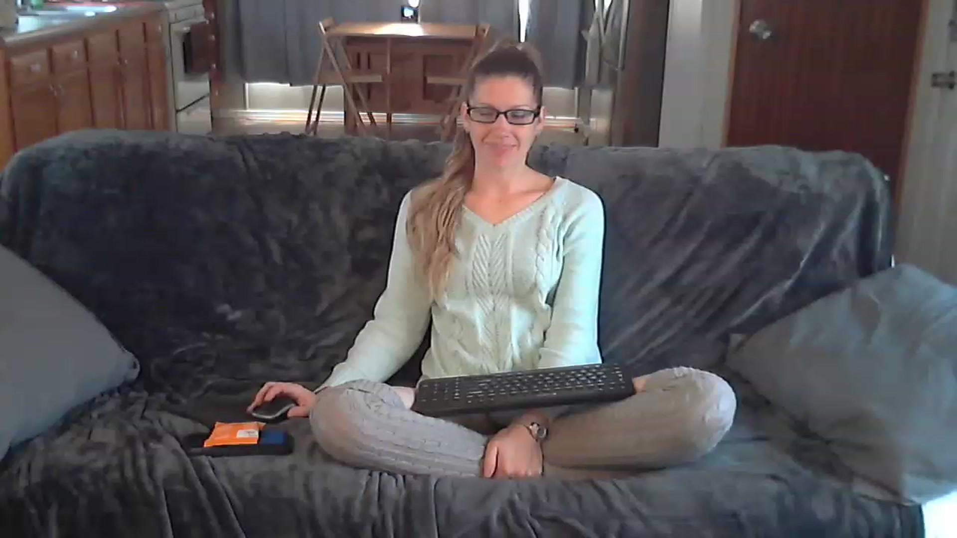 Gallery image thumbnail from Country_vixen's myfreecams stream on, 03/29/2023, 14:31 image 4 of 20