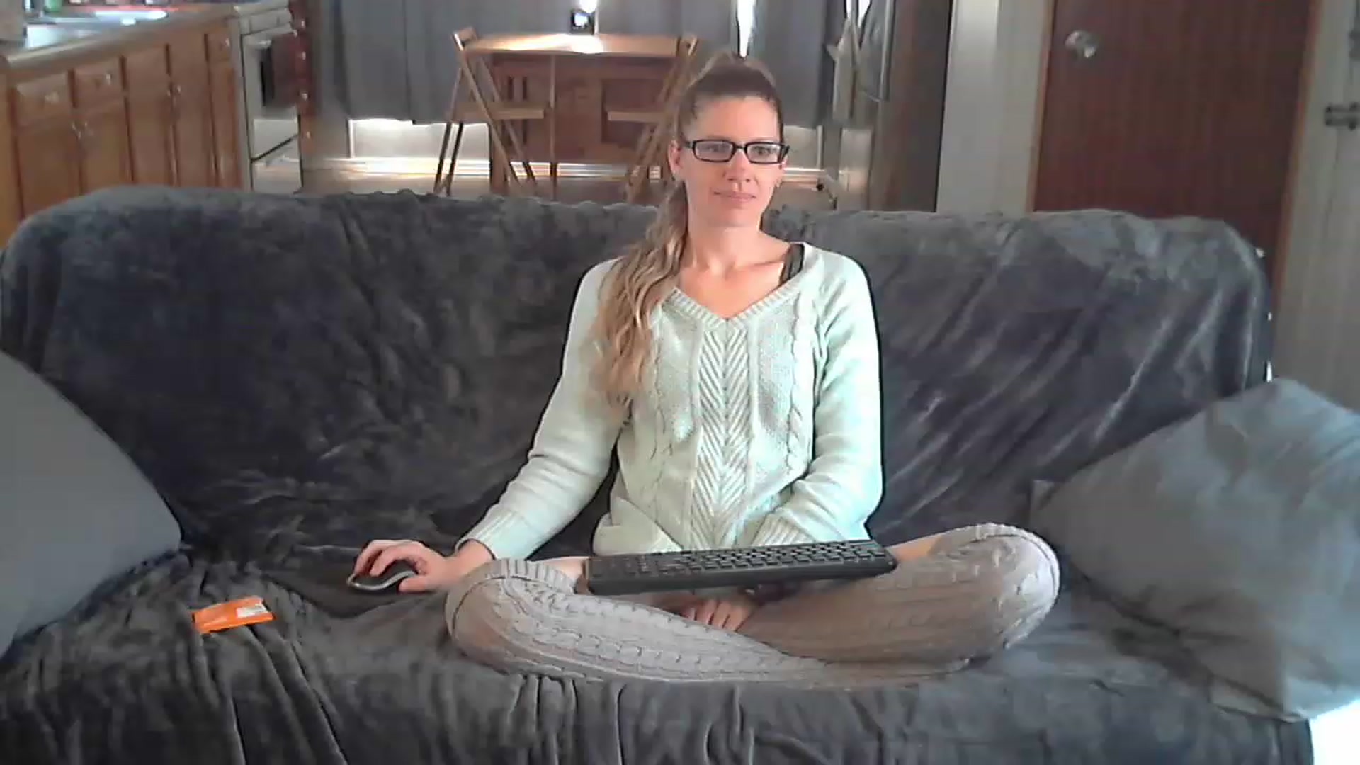Gallery image thumbnail from Country_vixen's myfreecams stream on, 03/29/2023, 14:31 image 17 of 20