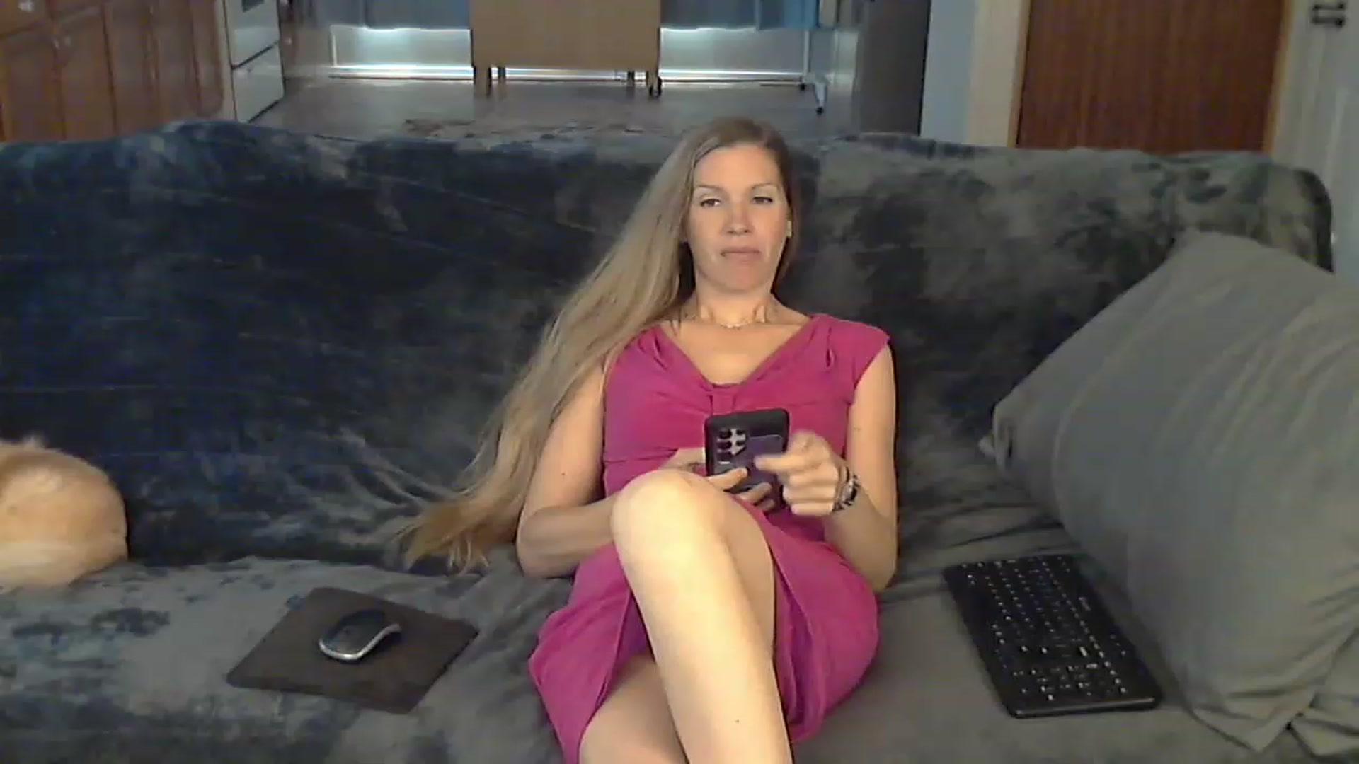Gallery image thumbnail from Country_vixen's myfreecams stream on, 04/20/2023, 13:15 image 3 of 20