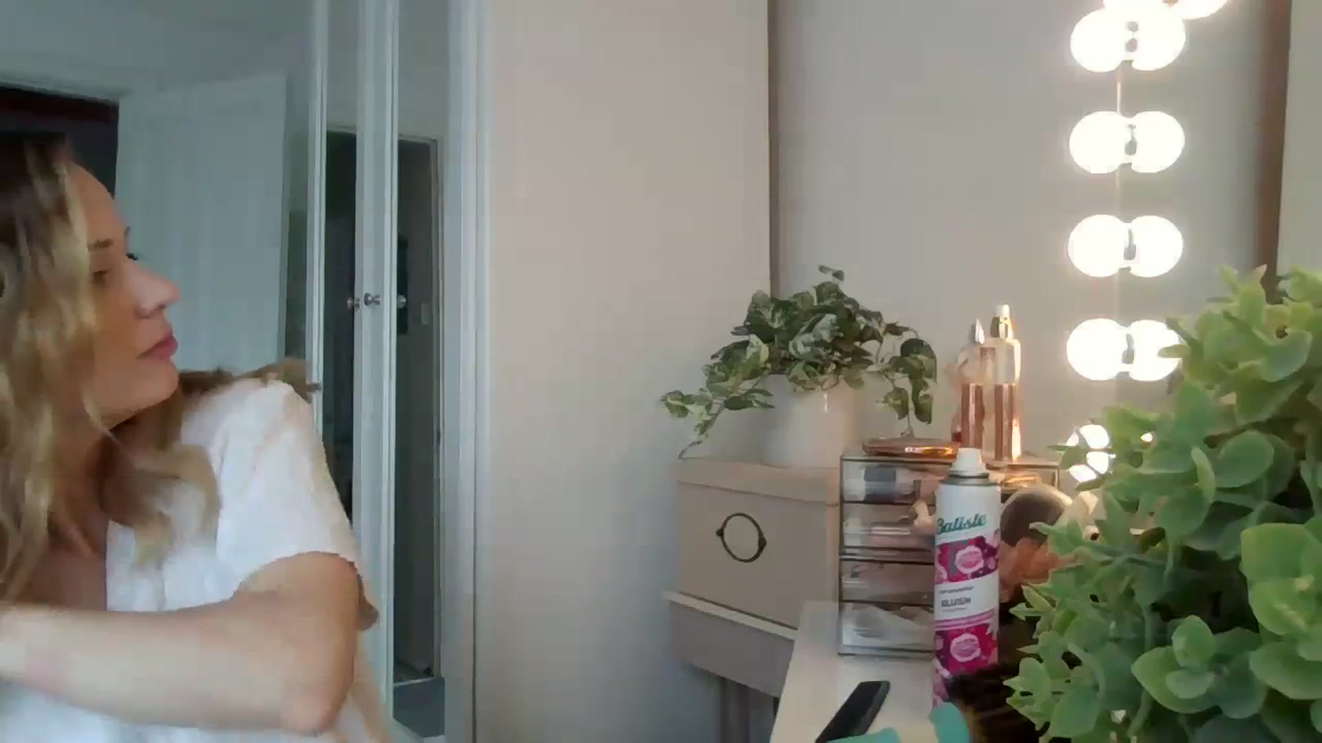 Gallery image thumbnail from Courtney's myfreecams stream on, 09/16/2023, 11:22 image 13 of 20