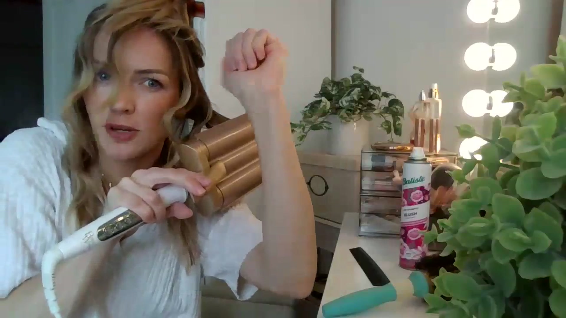 Gallery image thumbnail from Courtney's myfreecams stream on, 09/16/2023, 11:22 image 4 of 20