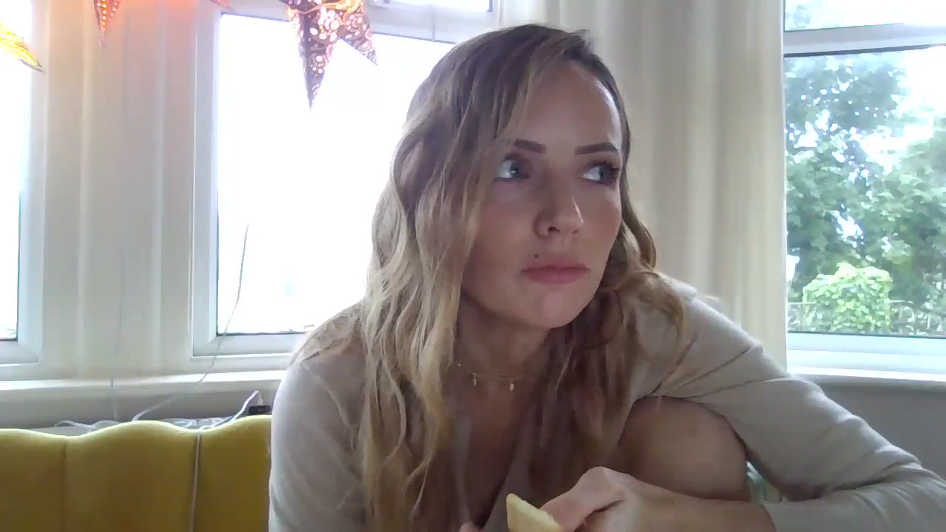 Gallery image thumbnail from Courtney's myfreecams stream on, 09/16/2023, 13:30 image 7 of 20