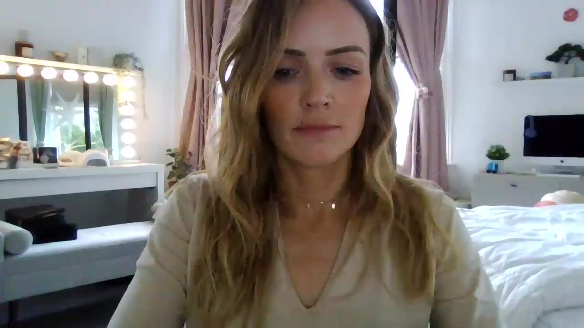 Gallery image thumbnail from Courtney's myfreecams stream on, 09/16/2023, 13:30 image 16 of 20