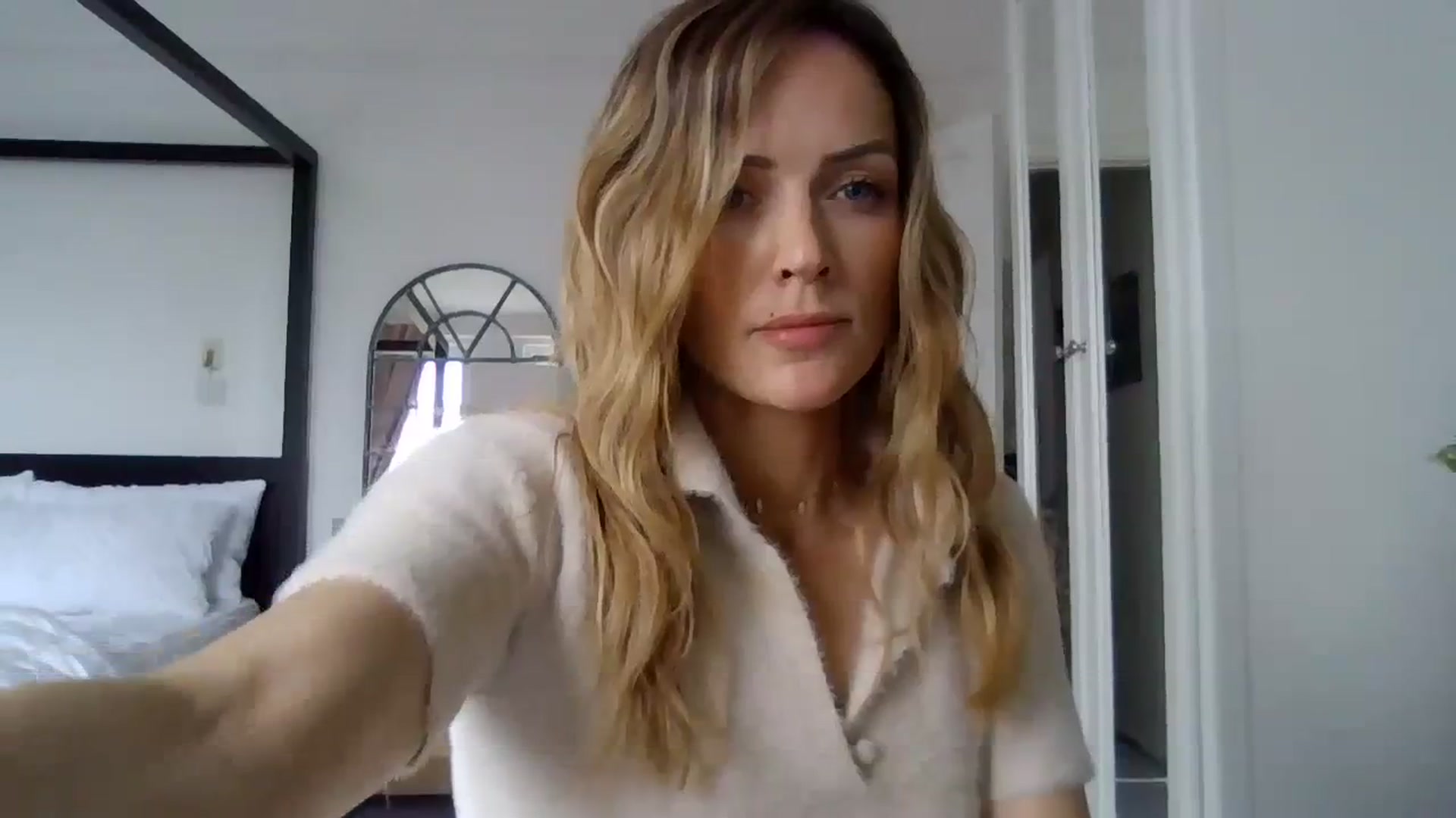 Gallery image thumbnail from Courtney's myfreecams stream on, 09/16/2023, 14:14 image 13 of 20