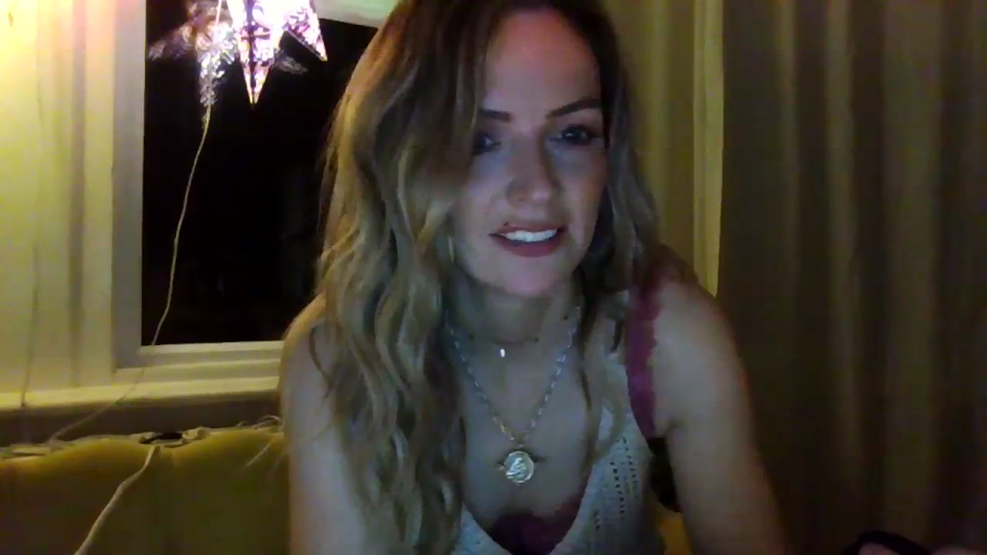 Gallery image thumbnail from Courtney's myfreecams stream on, 09/16/2023, 21:03 image 3 of 20