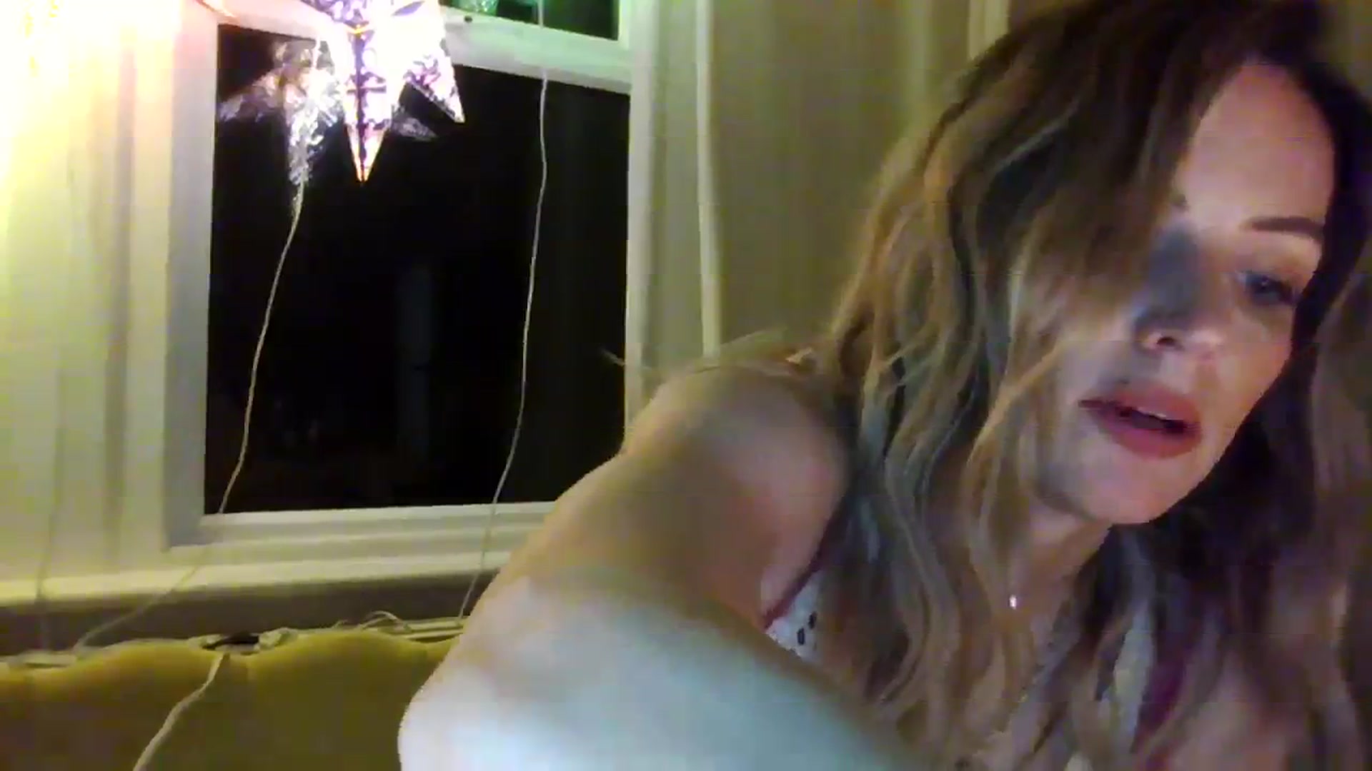 Gallery image thumbnail from Courtney's myfreecams stream on, 09/16/2023, 21:03 image 8 of 20