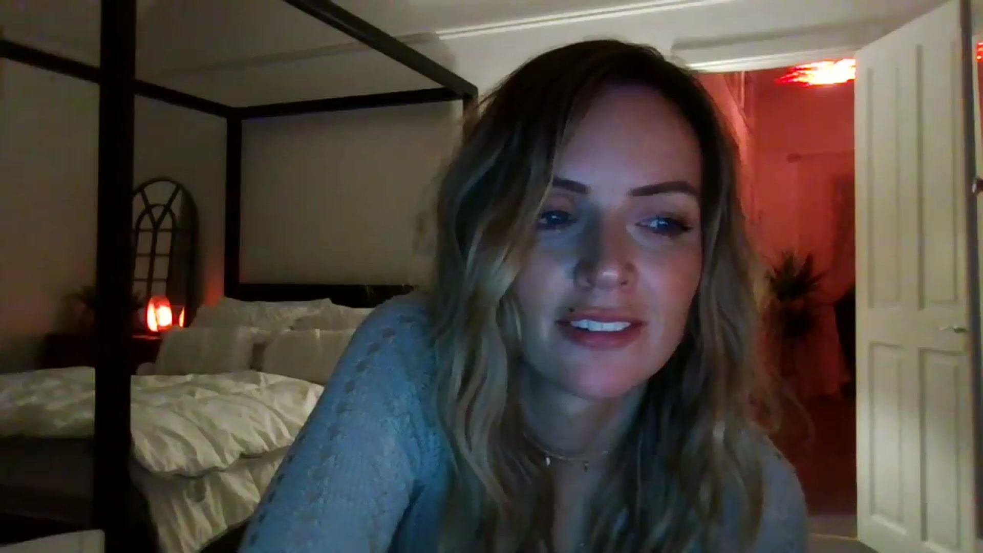 Gallery image thumbnail from Courtney's myfreecams stream on, 09/17/2023, 24:02 image 12 of 20