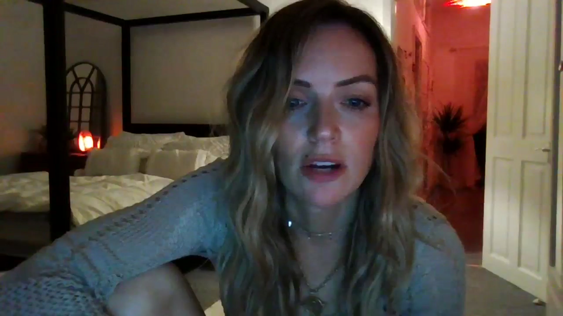 Gallery image thumbnail from Courtney's myfreecams stream on, 09/17/2023, 24:02 image 7 of 20