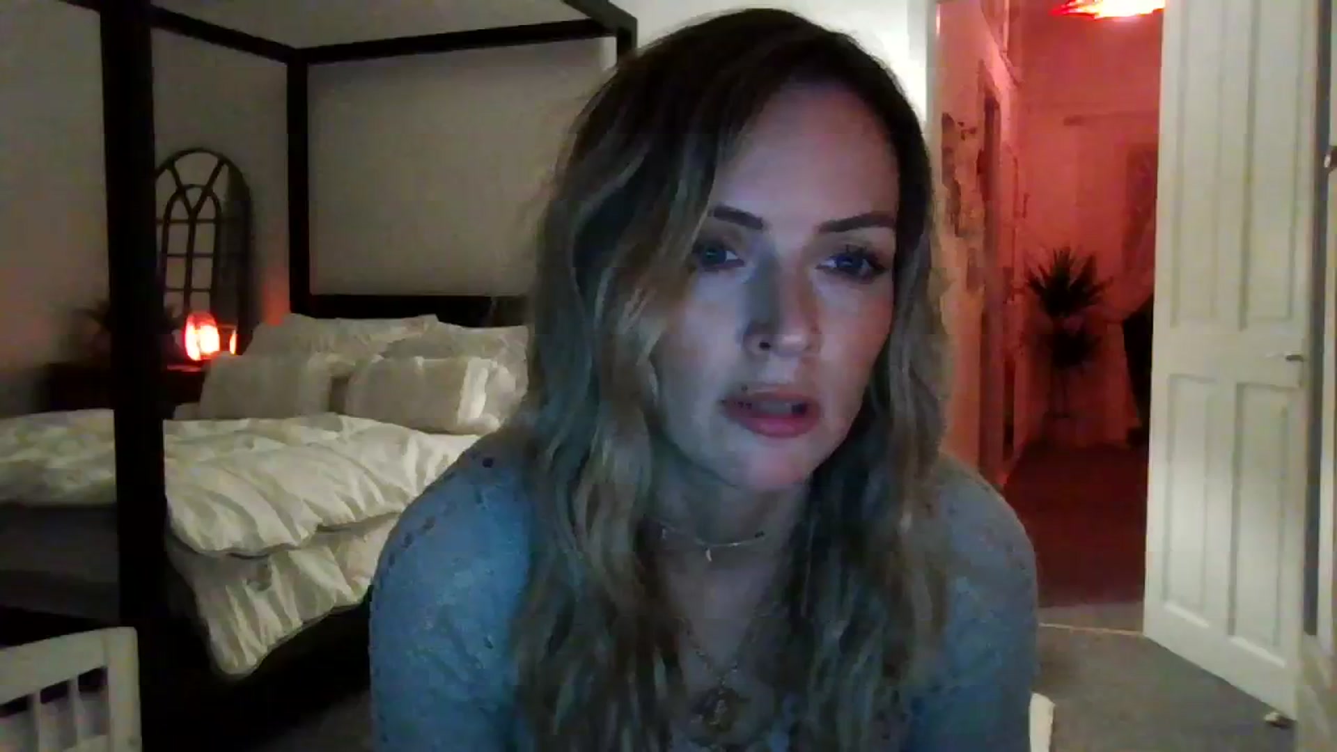 Gallery image thumbnail from Courtney's myfreecams stream on, 09/17/2023, 24:02 image 6 of 20