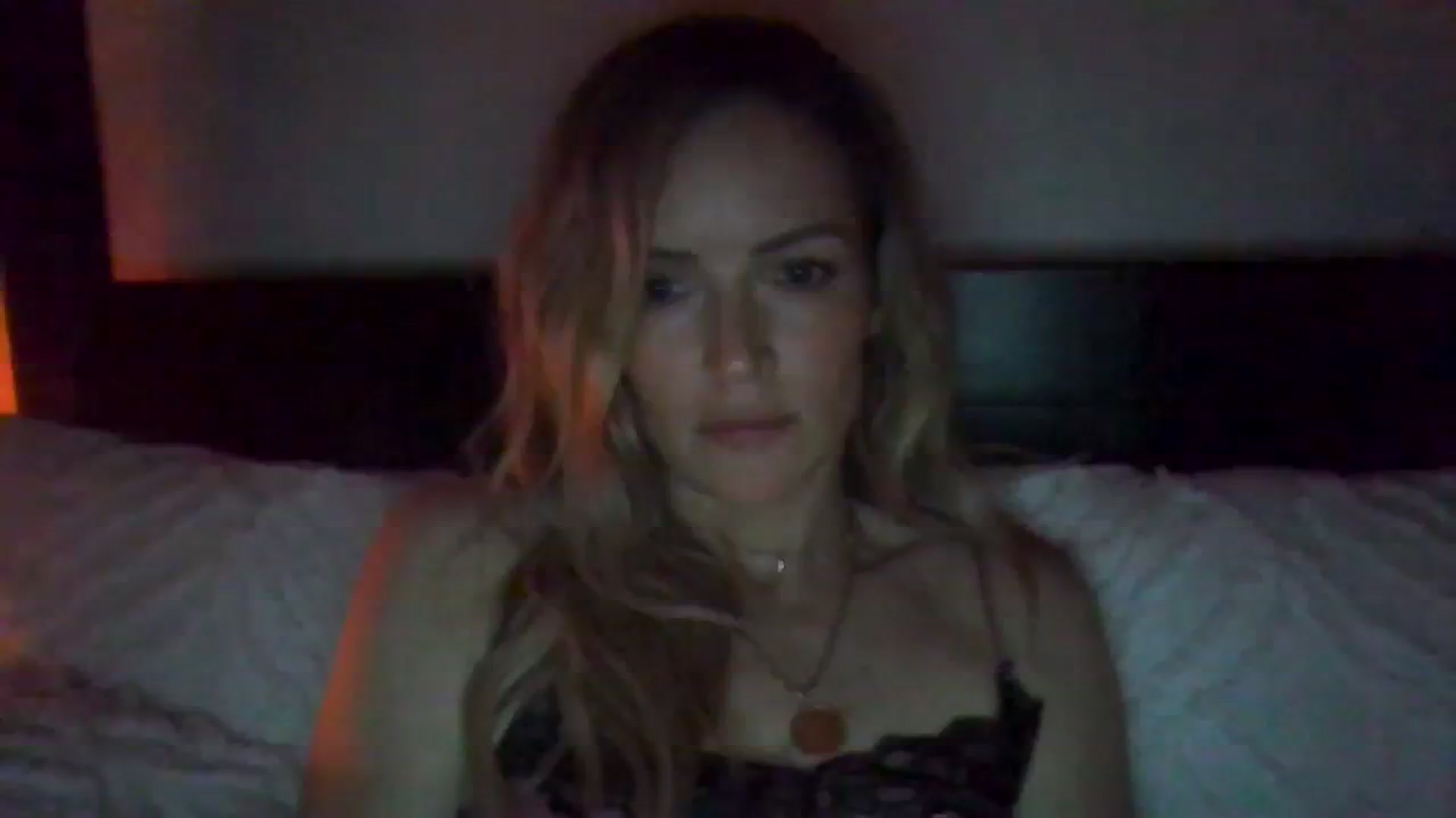 Gallery image thumbnail from Courtney's myfreecams stream on, 09/17/2023, 24:44 image 9 of 20