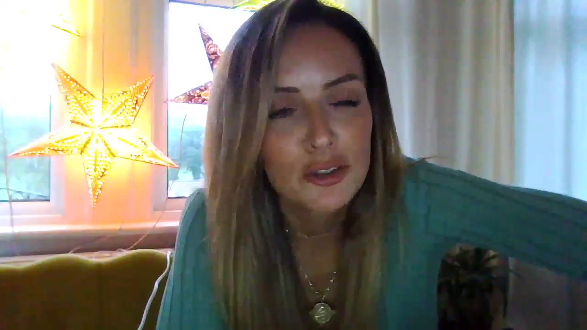 Gallery image thumbnail from Courtney's myfreecams stream on, 09/17/2023, 18:17 image 17 of 20