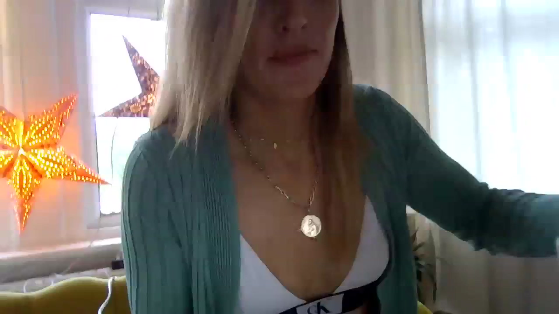 Gallery image thumbnail from Courtney's myfreecams stream on, 09/17/2023, 18:17 image 1 of 20