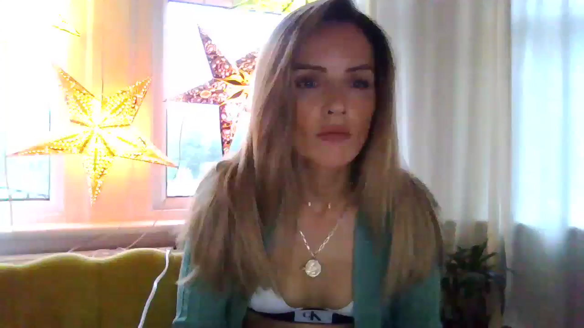 Gallery image thumbnail from Courtney's myfreecams stream on, 09/17/2023, 18:17 image 16 of 20