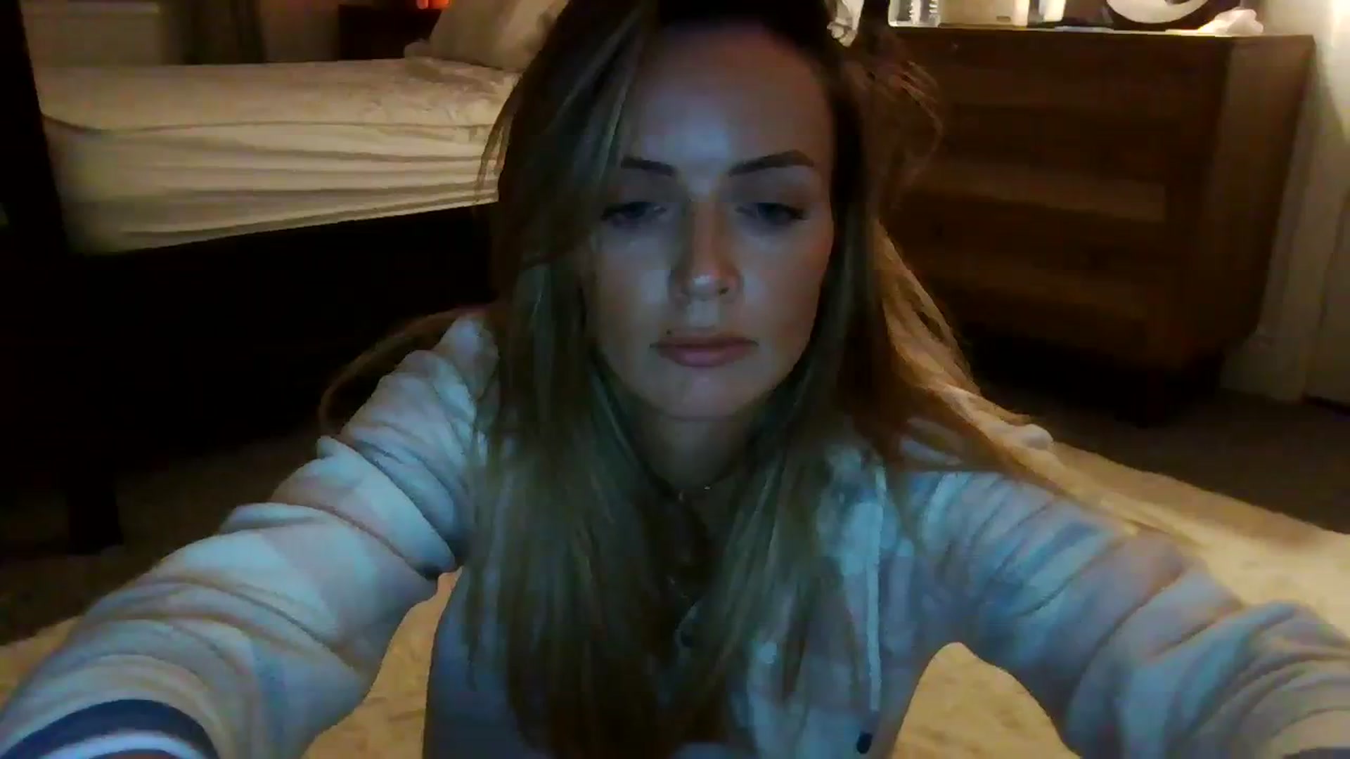 Gallery image thumbnail from Courtney's myfreecams stream on, 09/17/2023, 20:08 image 20 of 20