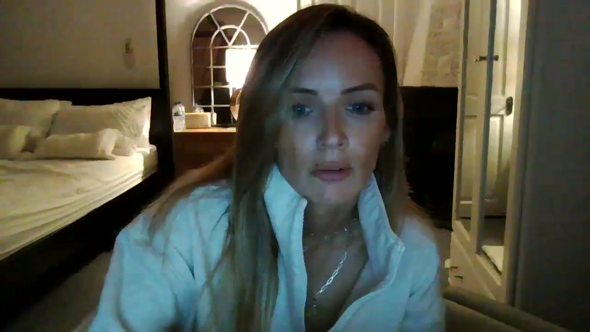 Gallery image thumbnail from Courtney's myfreecams stream on, 09/17/2023, 20:08 image 11 of 20