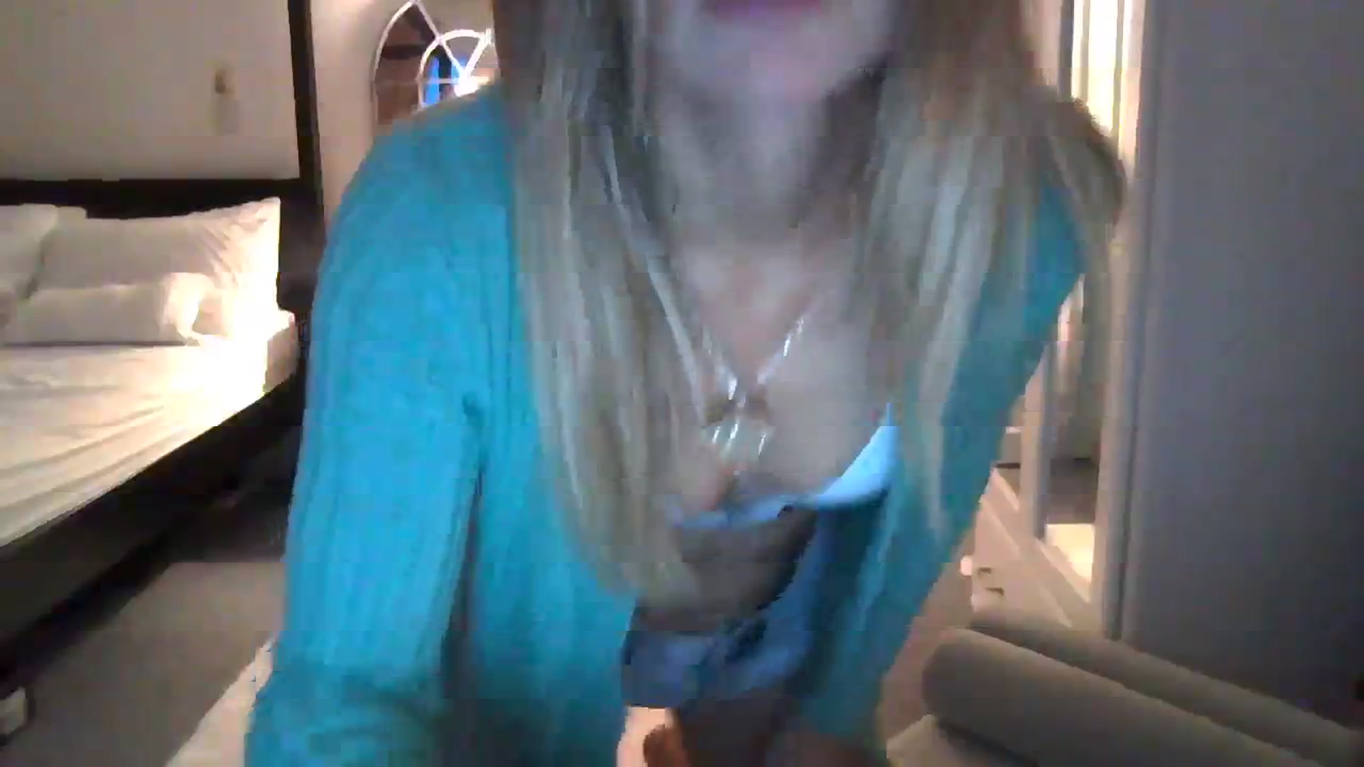 Gallery image thumbnail from Courtney's myfreecams stream on, 09/17/2023, 20:08 image 5 of 20