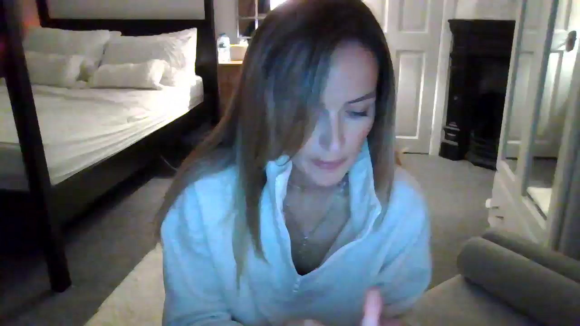 Gallery image thumbnail from Courtney's myfreecams stream on, 09/17/2023, 20:08 image 10 of 20