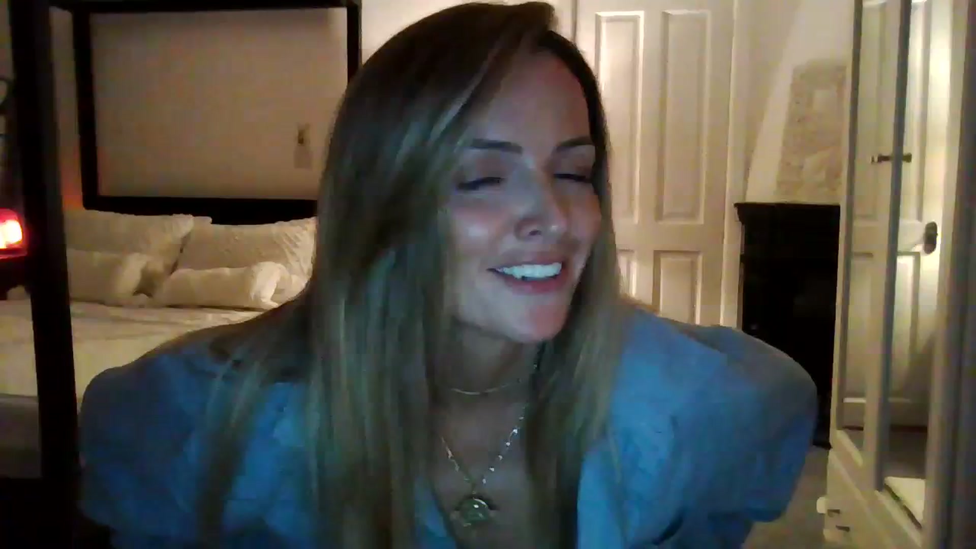 Gallery image thumbnail from Courtney's myfreecams stream on, 09/17/2023, 21:57 image 18 of 20