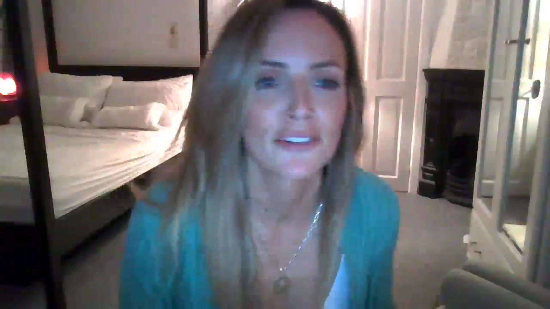 Gallery image thumbnail from Courtney's myfreecams stream on, 09/17/2023, 22:40 image 5 of 20