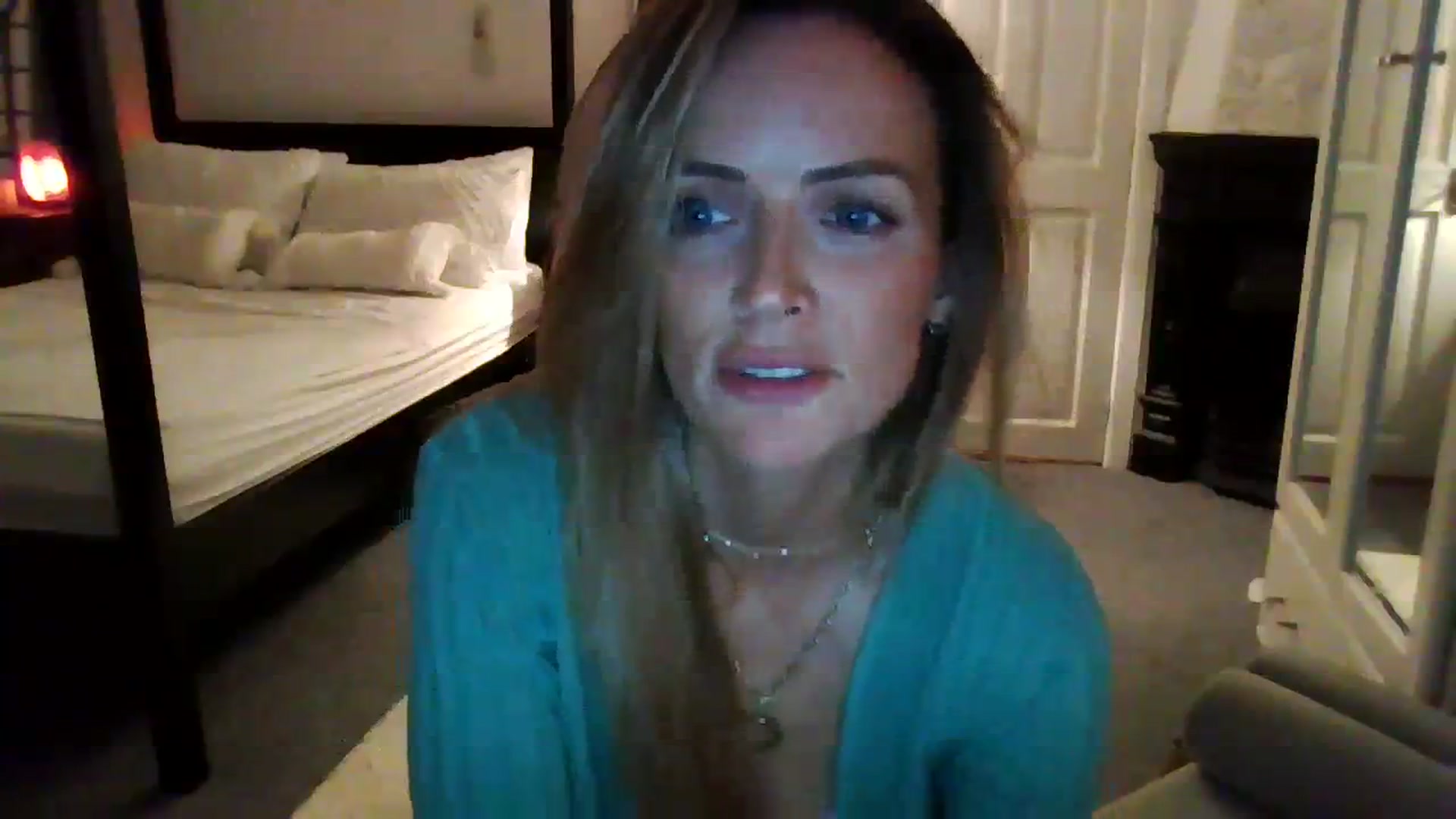 Gallery image thumbnail from Courtney's myfreecams stream on, 09/17/2023, 22:40 image 17 of 20