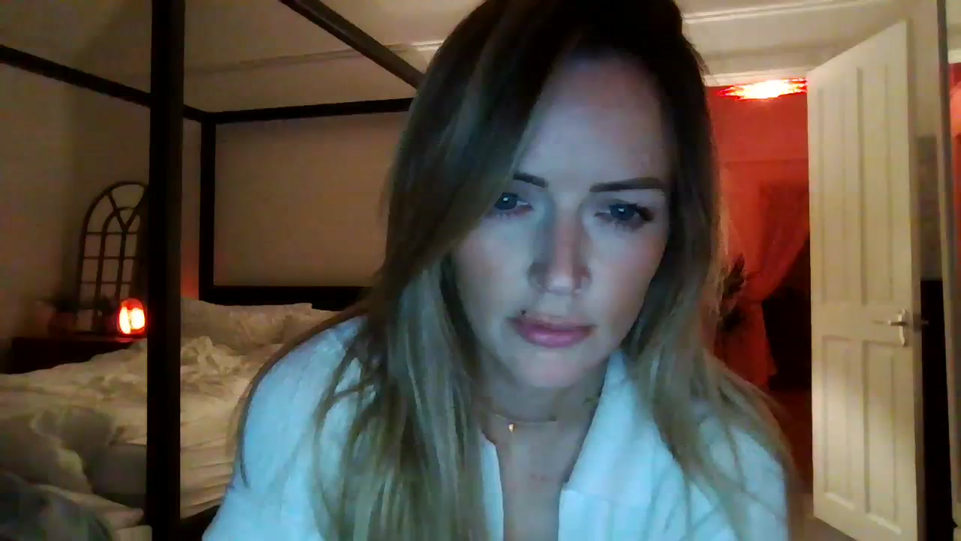 Gallery image thumbnail from Courtney's myfreecams stream on, 09/19/2023, 21:44 image 13 of 20