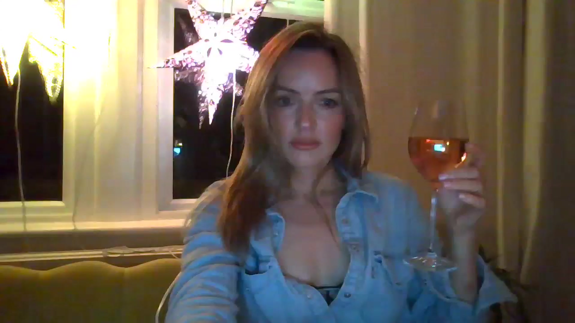 Gallery image thumbnail from Courtney's myfreecams stream on, 09/26/2023, 20:32 image 14 of 20