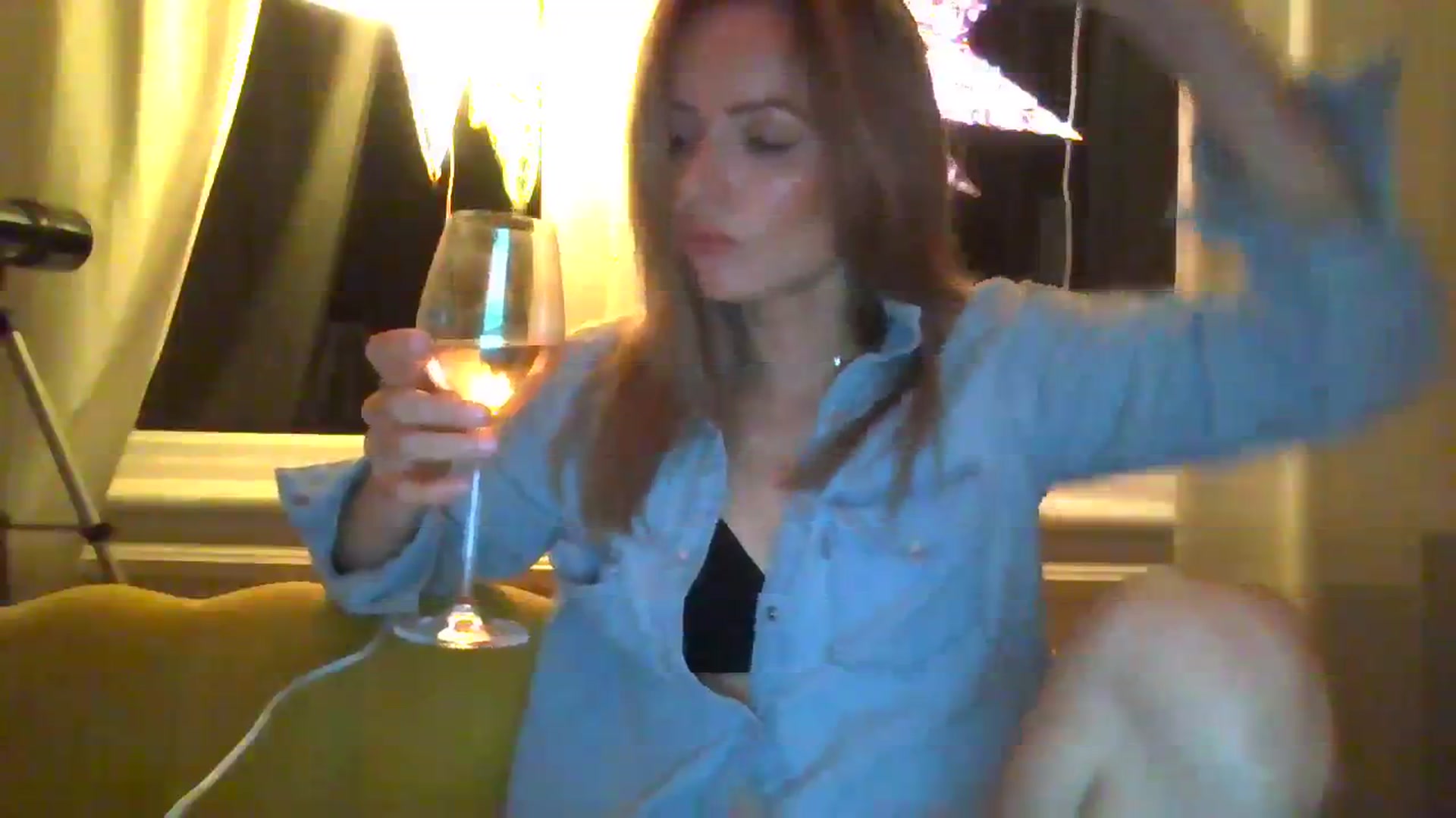 Gallery image thumbnail from Courtney's myfreecams stream on, 09/26/2023, 22:52 image 15 of 20