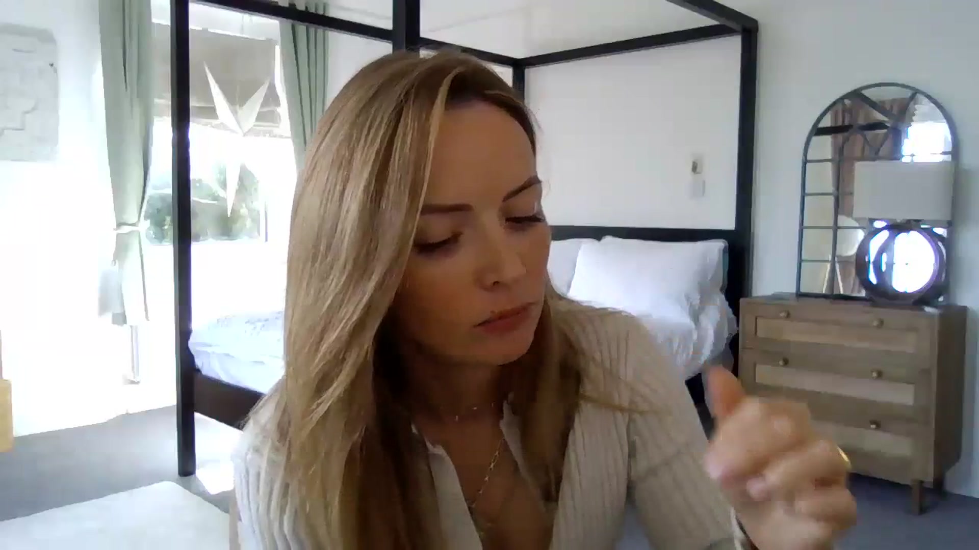 Gallery image thumbnail from Courtney's myfreecams stream on, 10/03/2023, 12:27 image 8 of 20