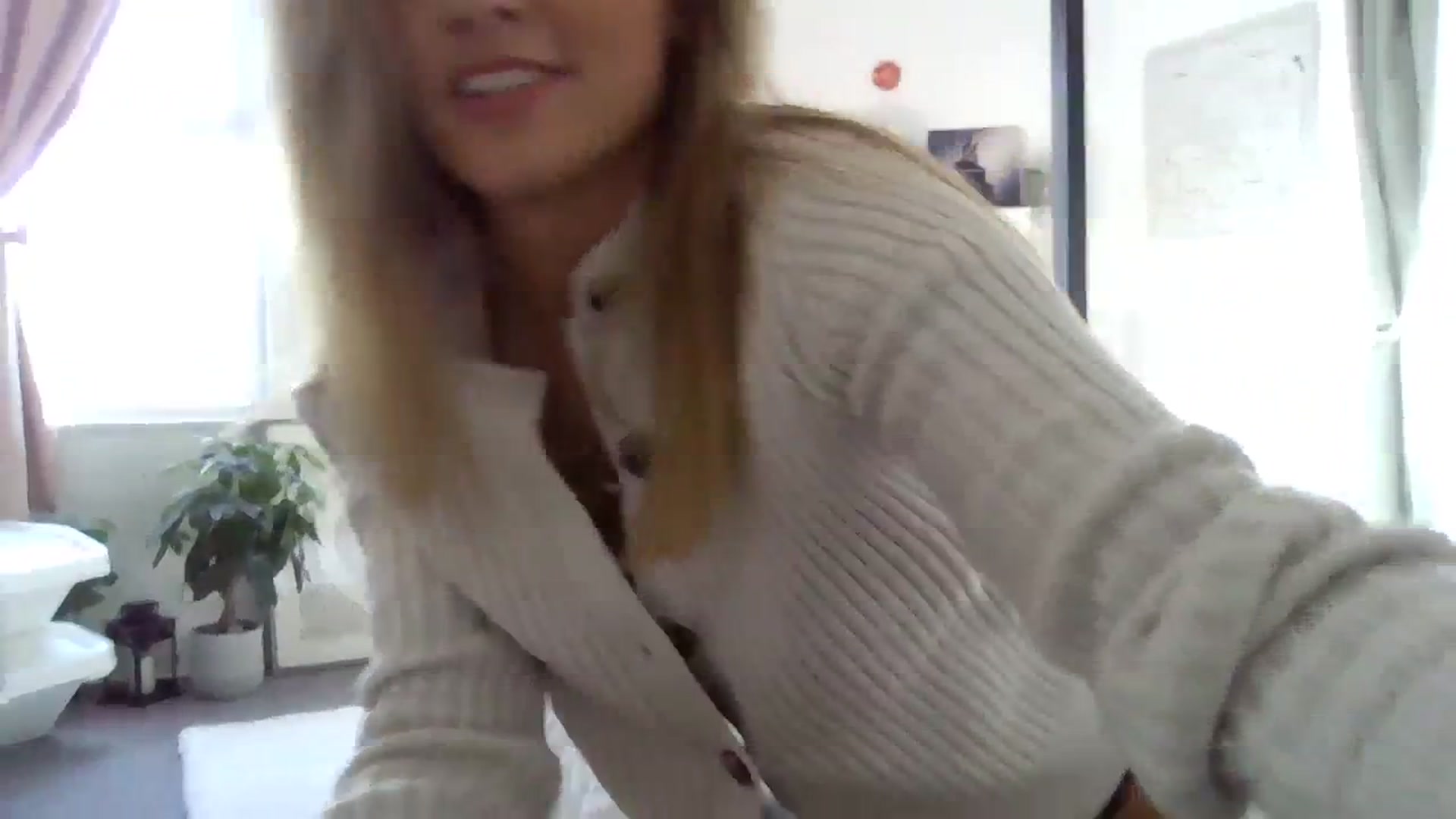 Gallery image thumbnail from Courtney's myfreecams stream on, 10/03/2023, 13:51 image 16 of 20