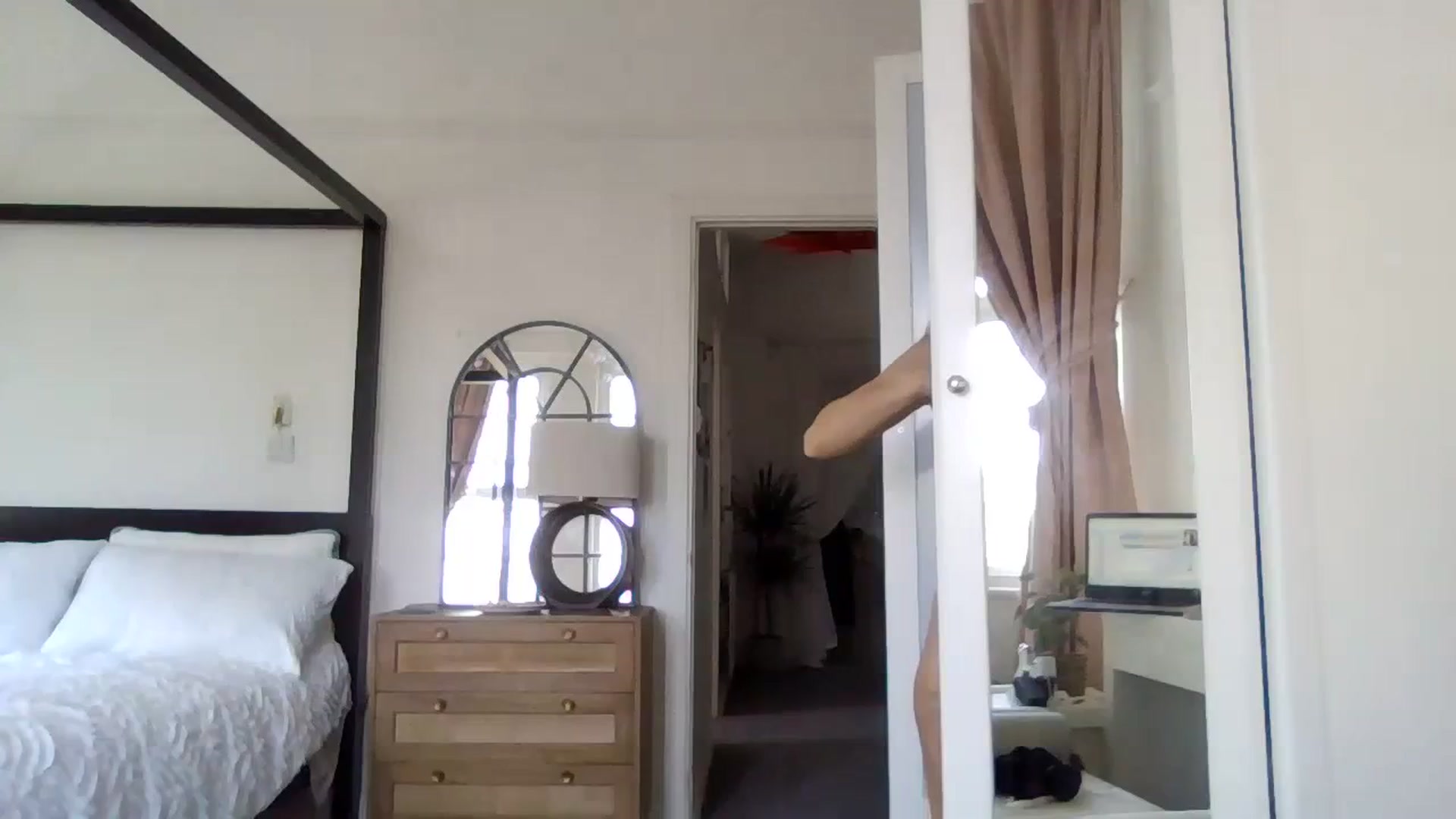 Gallery image thumbnail from Courtney's myfreecams stream on, 10/03/2023, 13:51 image 17 of 20