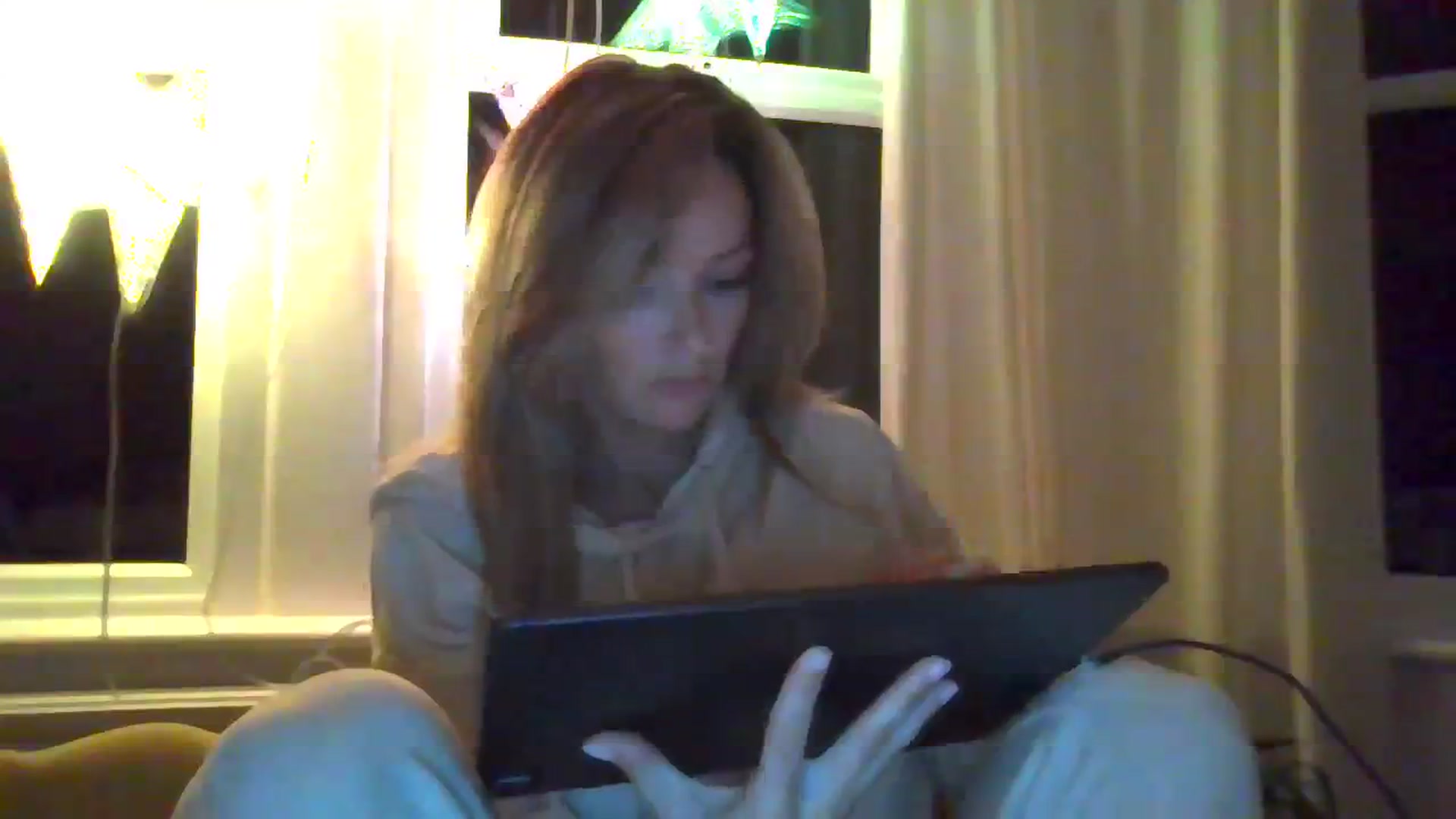 Gallery image thumbnail from Courtney's myfreecams stream on, 10/05/2023, 21:05 image 10 of 20
