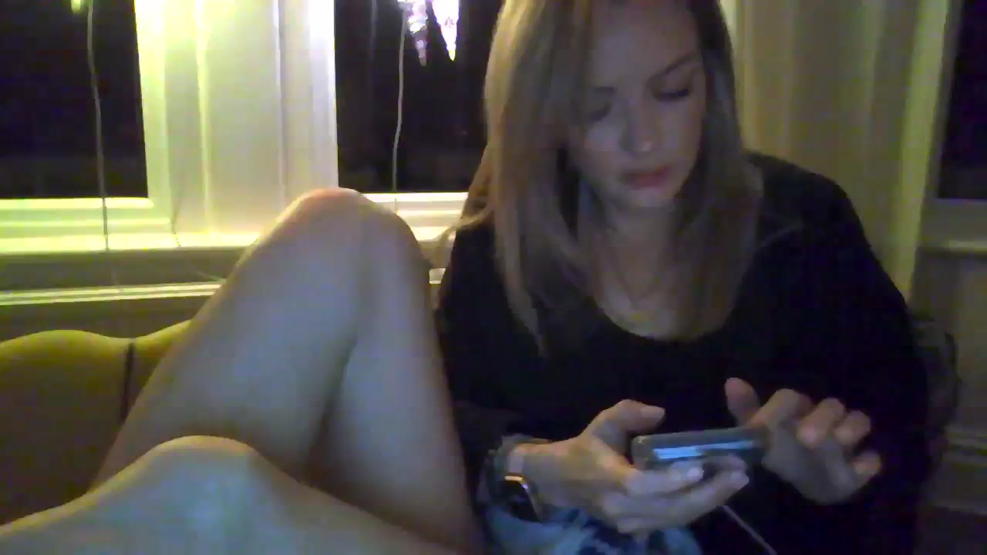 Gallery image thumbnail from Courtney's myfreecams stream on, 10/06/2023, 21:07 image 8 of 20