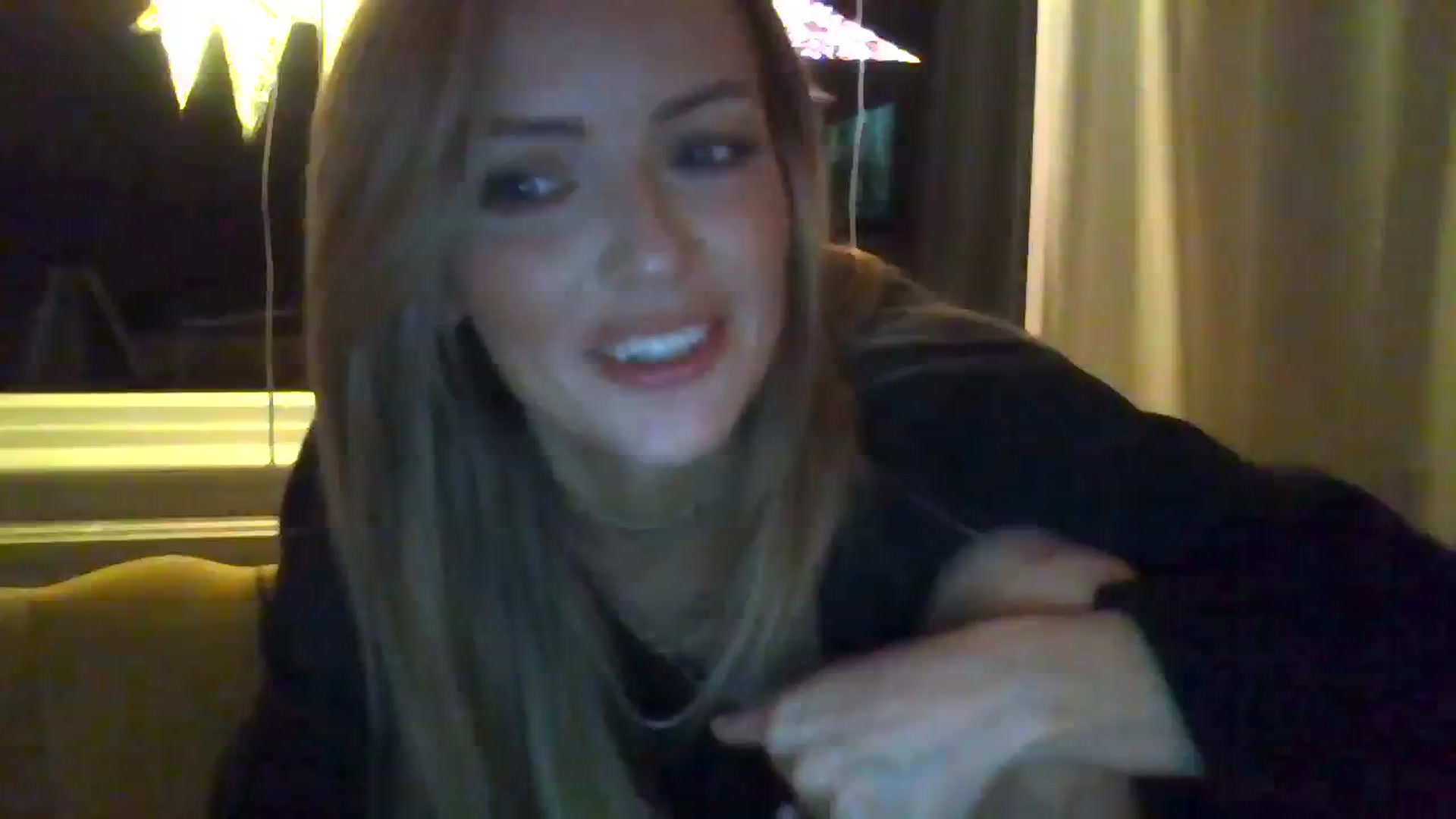 Gallery image thumbnail from Courtney's myfreecams stream on, 10/06/2023, 21:07 image 13 of 20