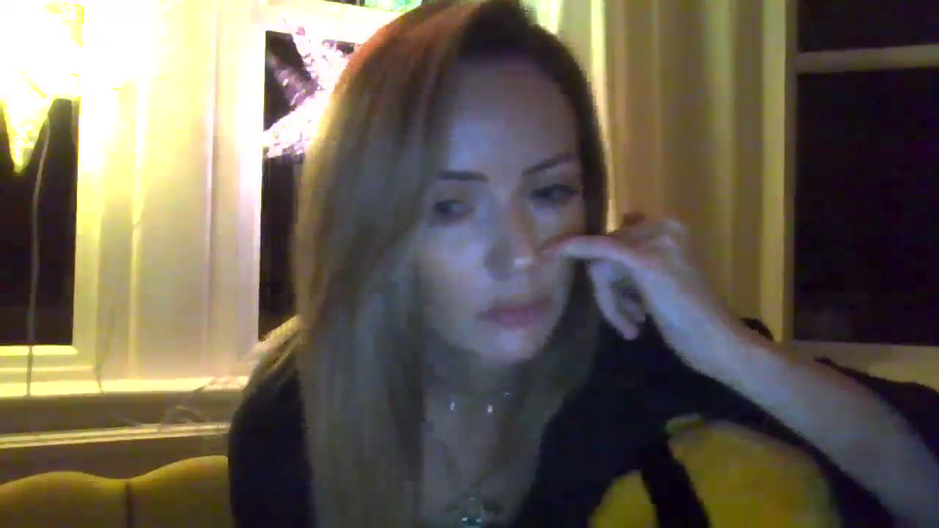 Gallery image thumbnail from Courtney's myfreecams stream on, 10/06/2023, 23:38 image 11 of 20
