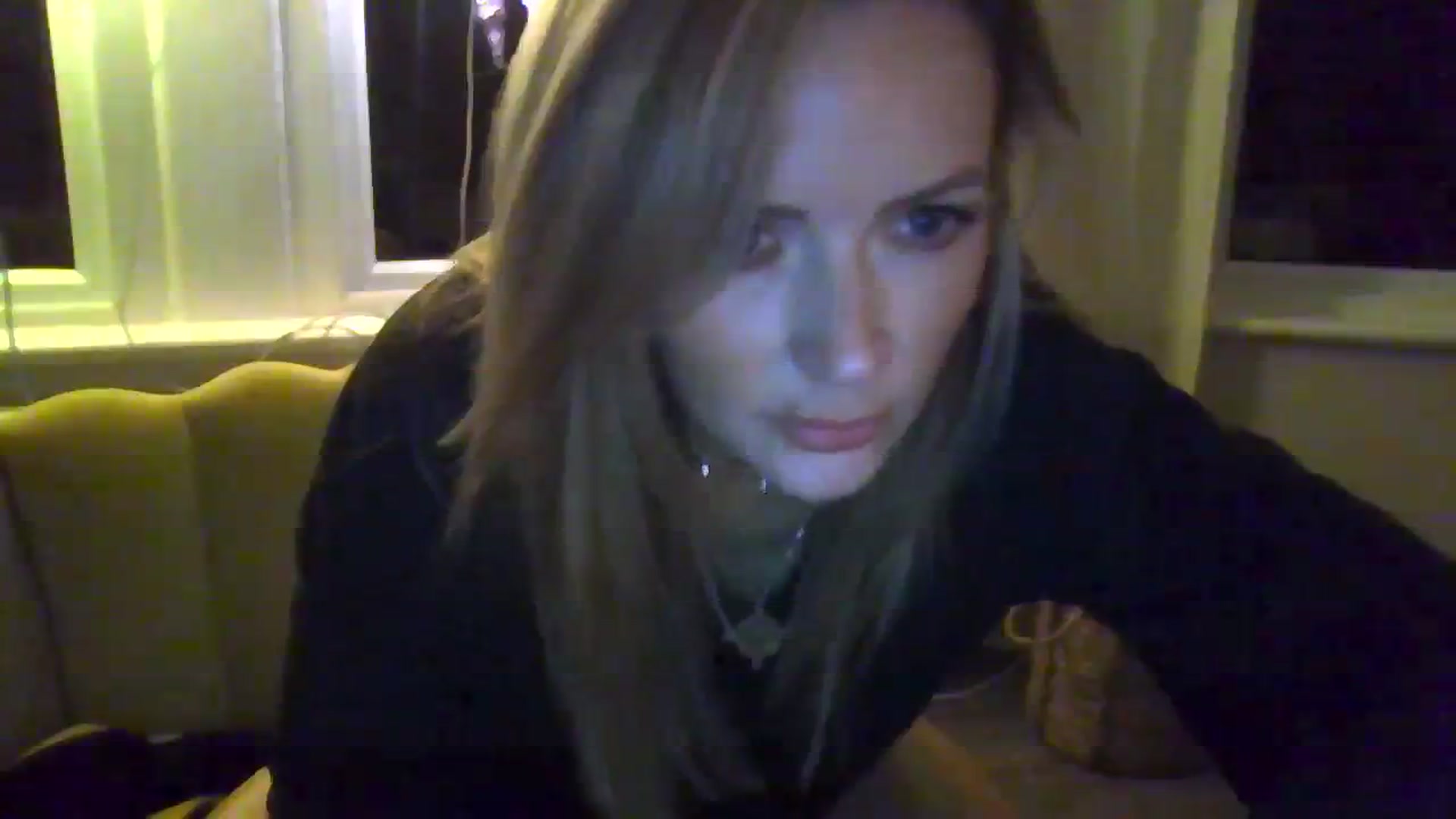 Gallery image thumbnail from Courtney's myfreecams stream on, 10/06/2023, 23:38 image 18 of 20