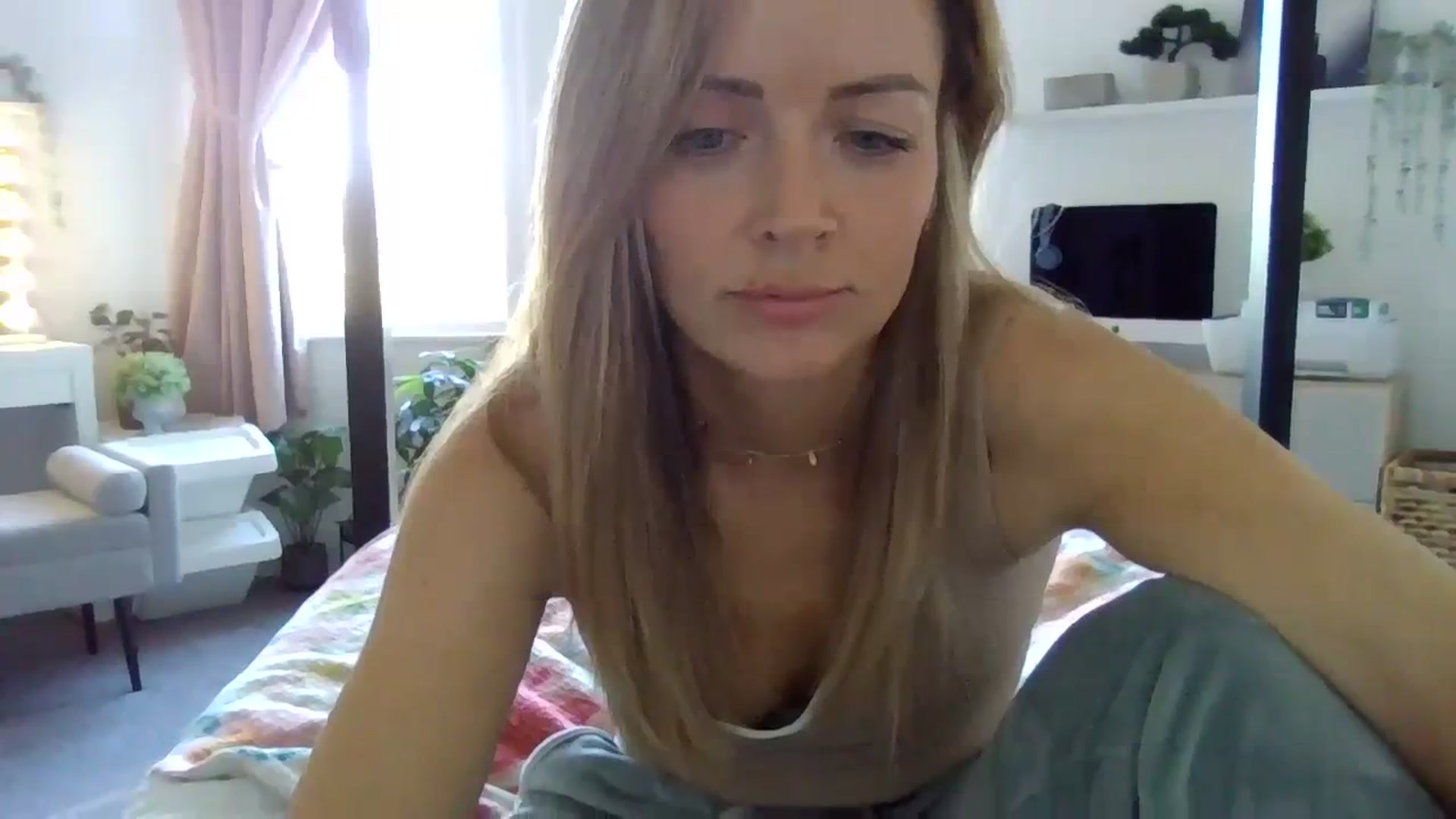 Gallery image thumbnail from Courtney's myfreecams stream on, 10/09/2023, 14:46 image 14 of 20