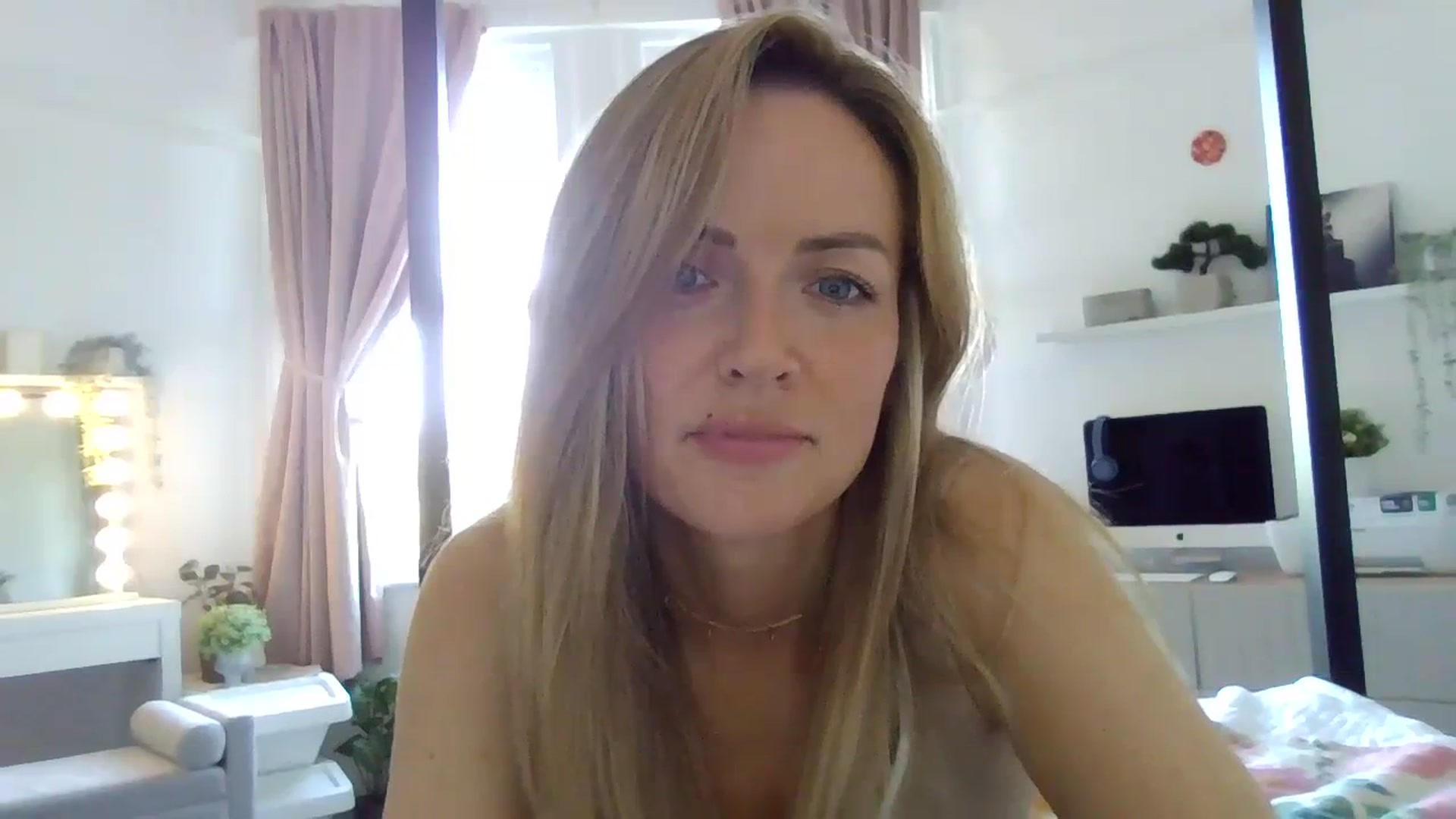 Gallery image thumbnail from Courtney's myfreecams stream on, 10/09/2023, 14:46 image 11 of 20
