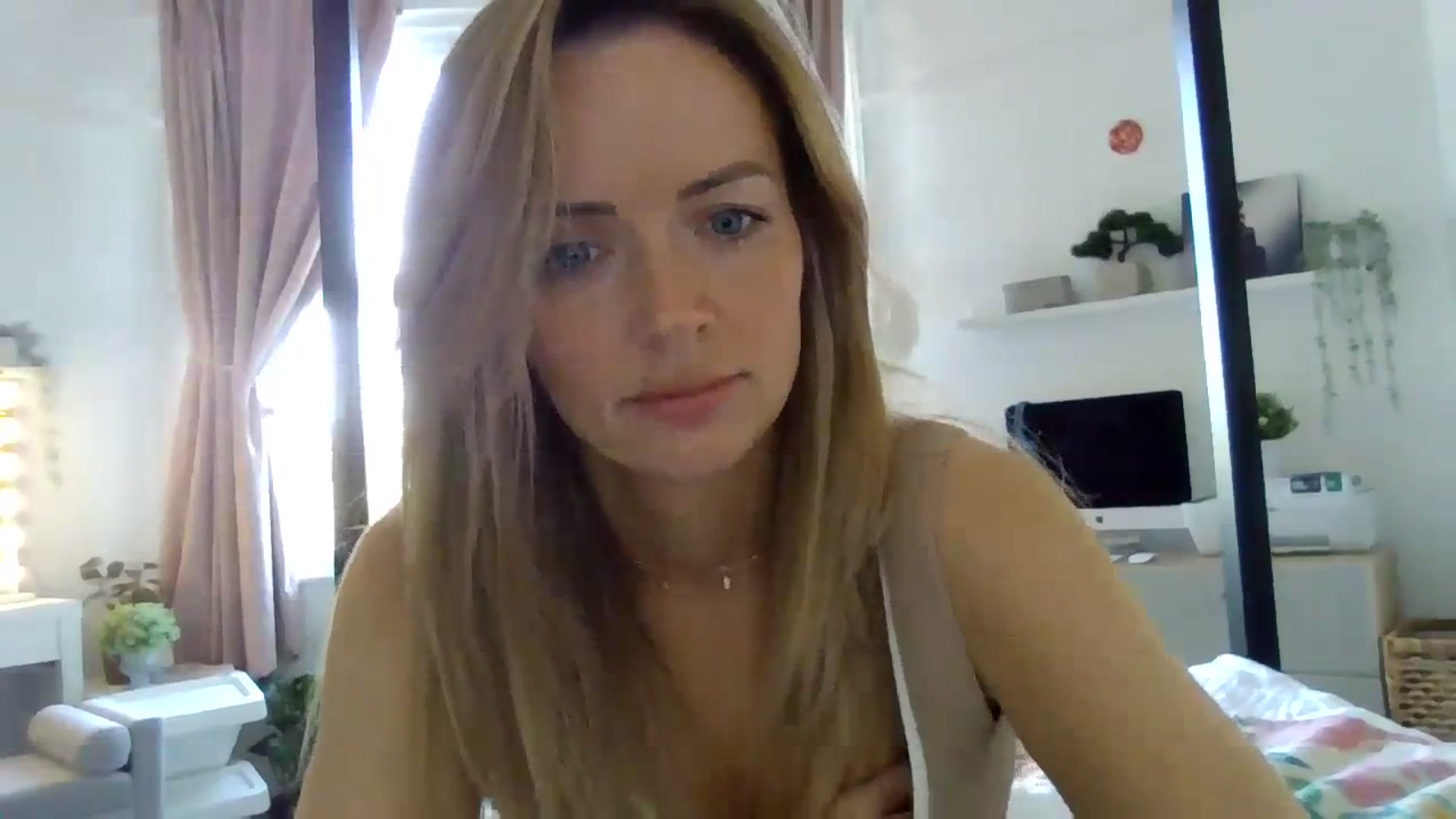 Gallery image thumbnail from Courtney's myfreecams stream on, 10/09/2023, 14:46 image 15 of 20